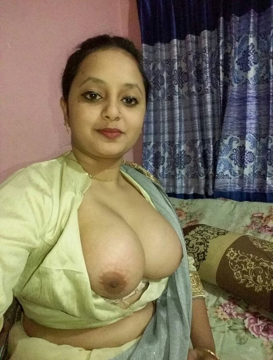 Bengali Nude Big Boob Boudi Full Photo album
