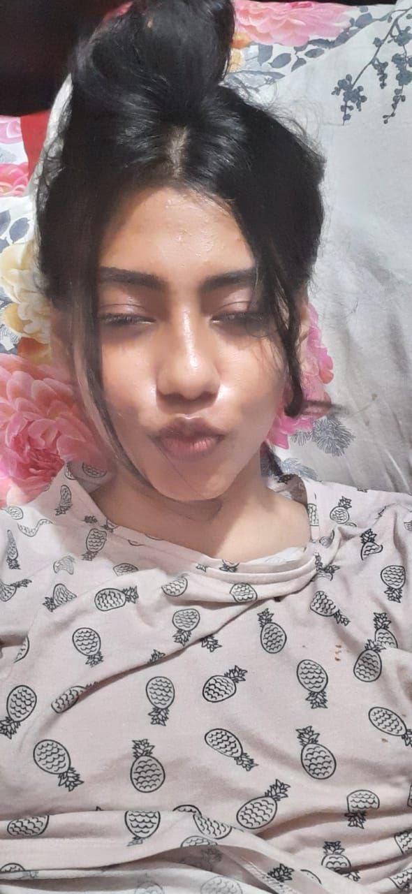 Desi teen nude photos