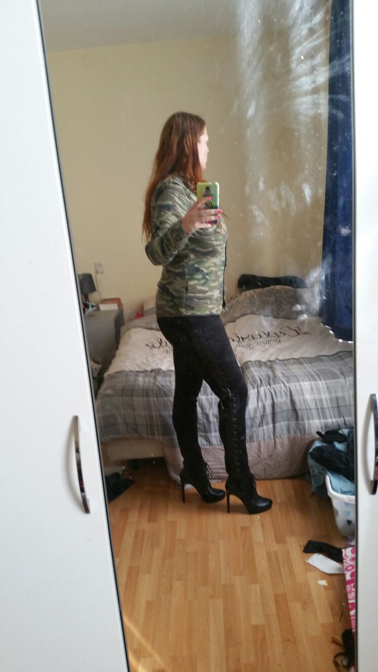 Expose Diaries Part 1. Busty Dutch Redheaded Whore