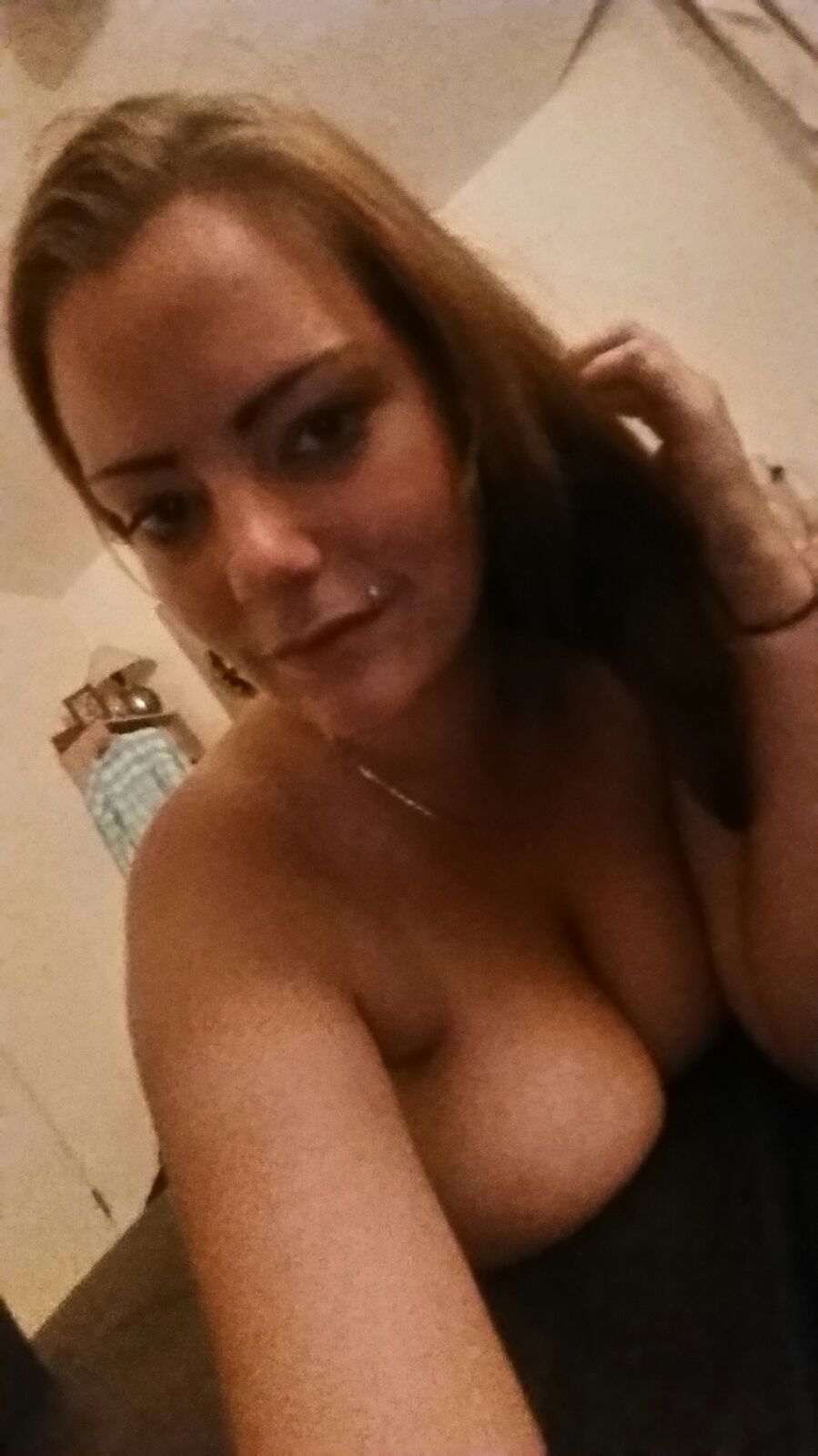 Expose Diaries Part 1. Busty Dutch Redheaded Whore