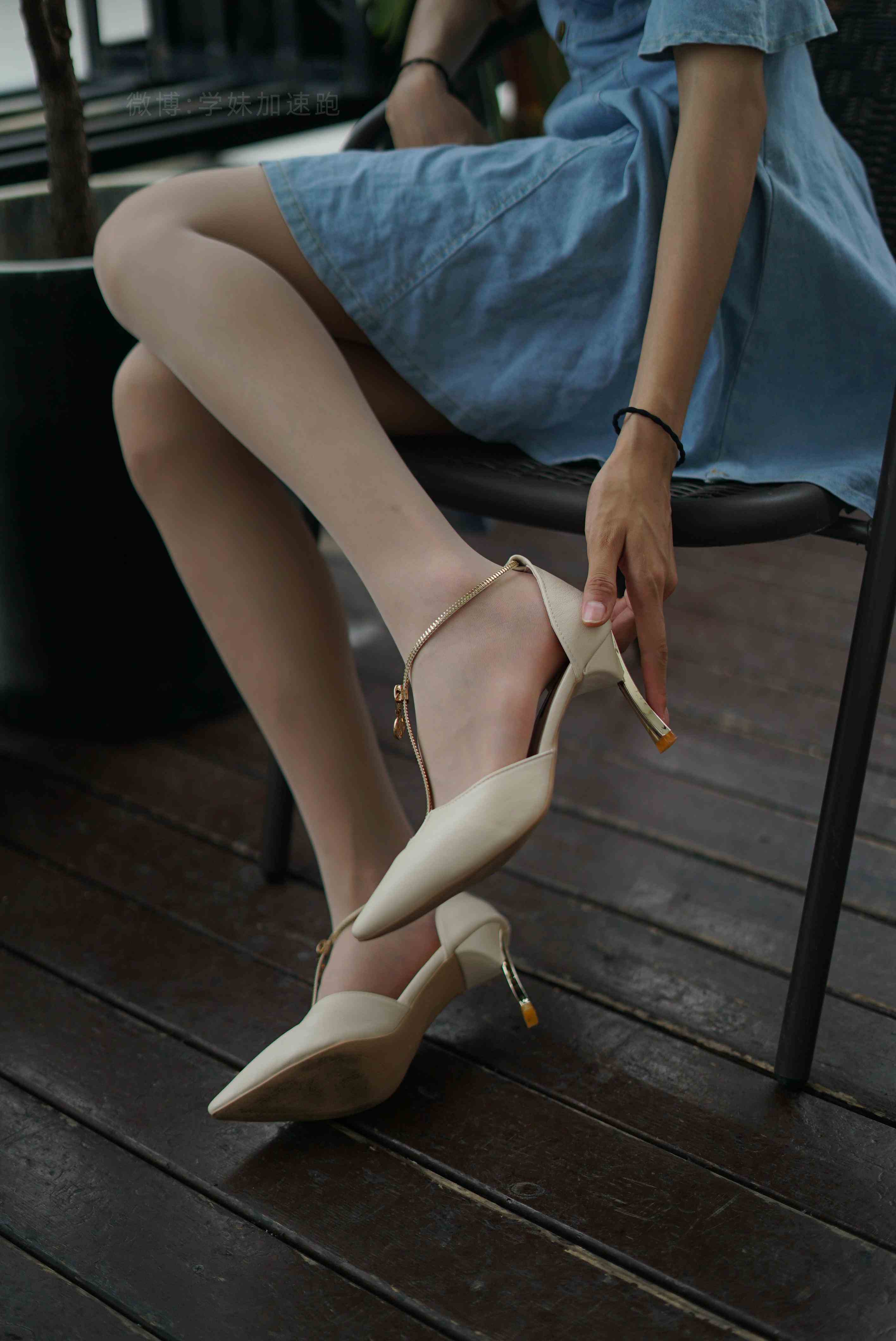 China Beauty Legs and feet 1486