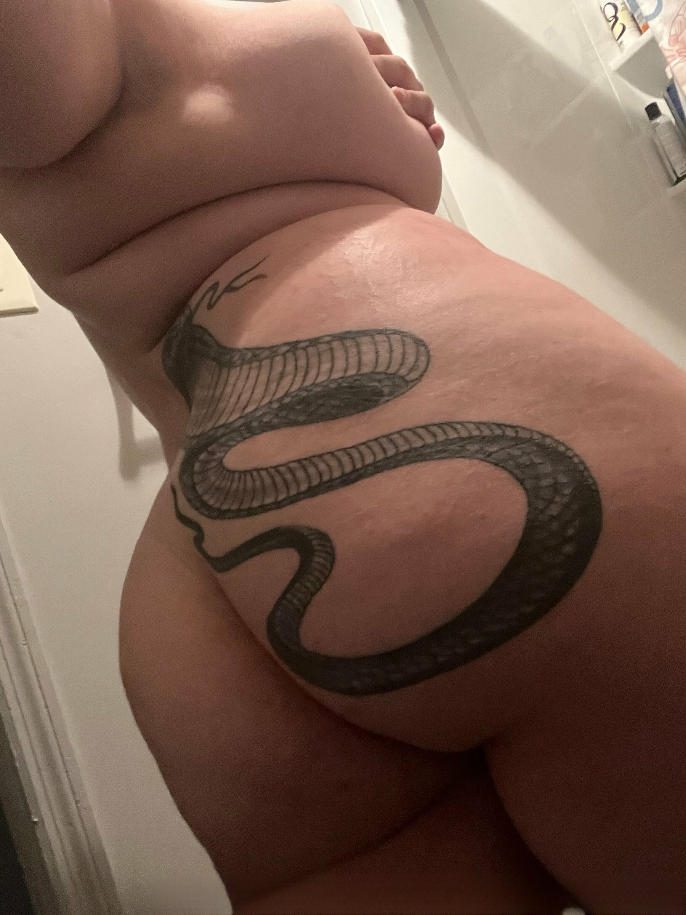Fuckslut that’s Thick in the right places