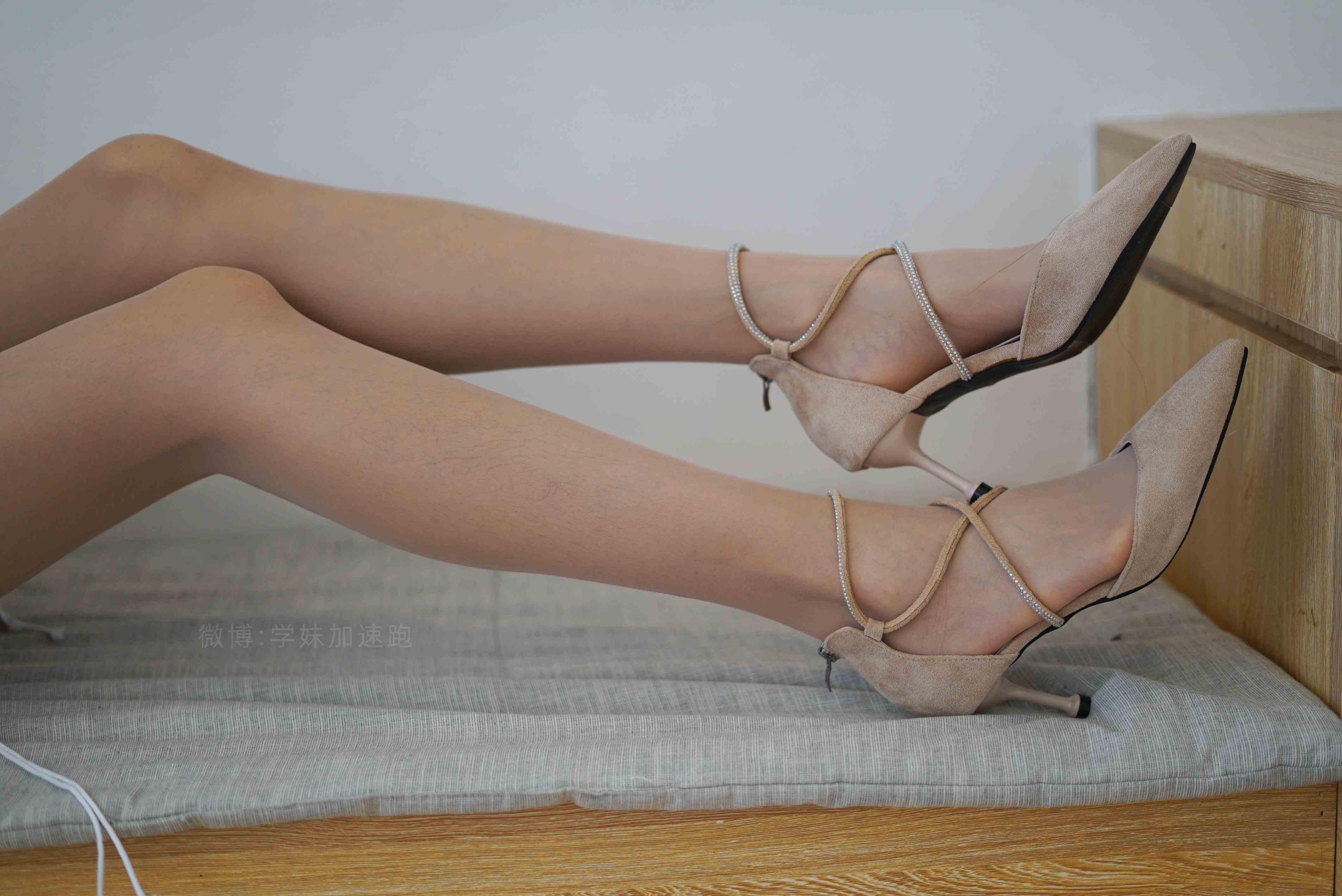 China Beauty Legs and feet 1500