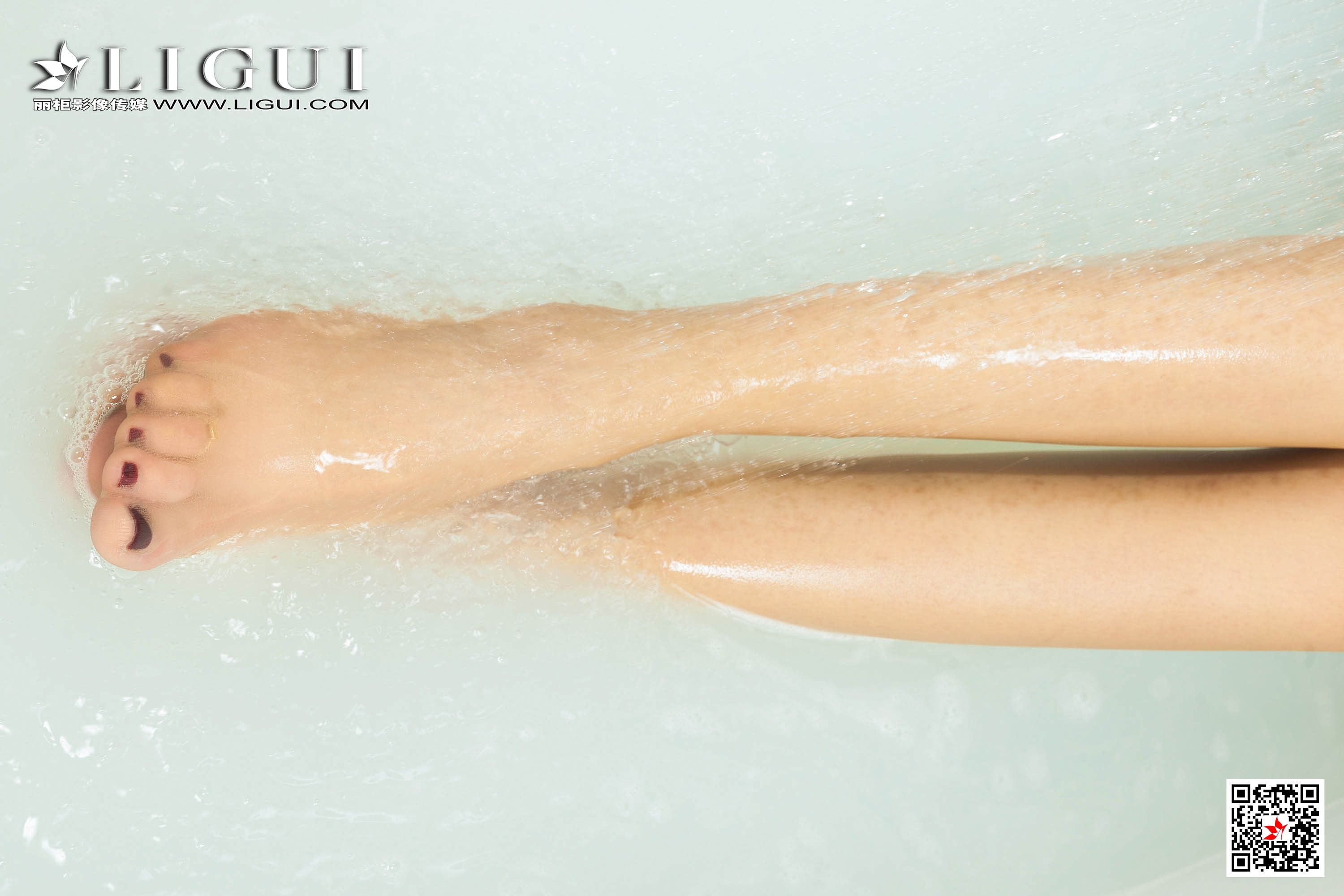 pretty lady dirty feet 151