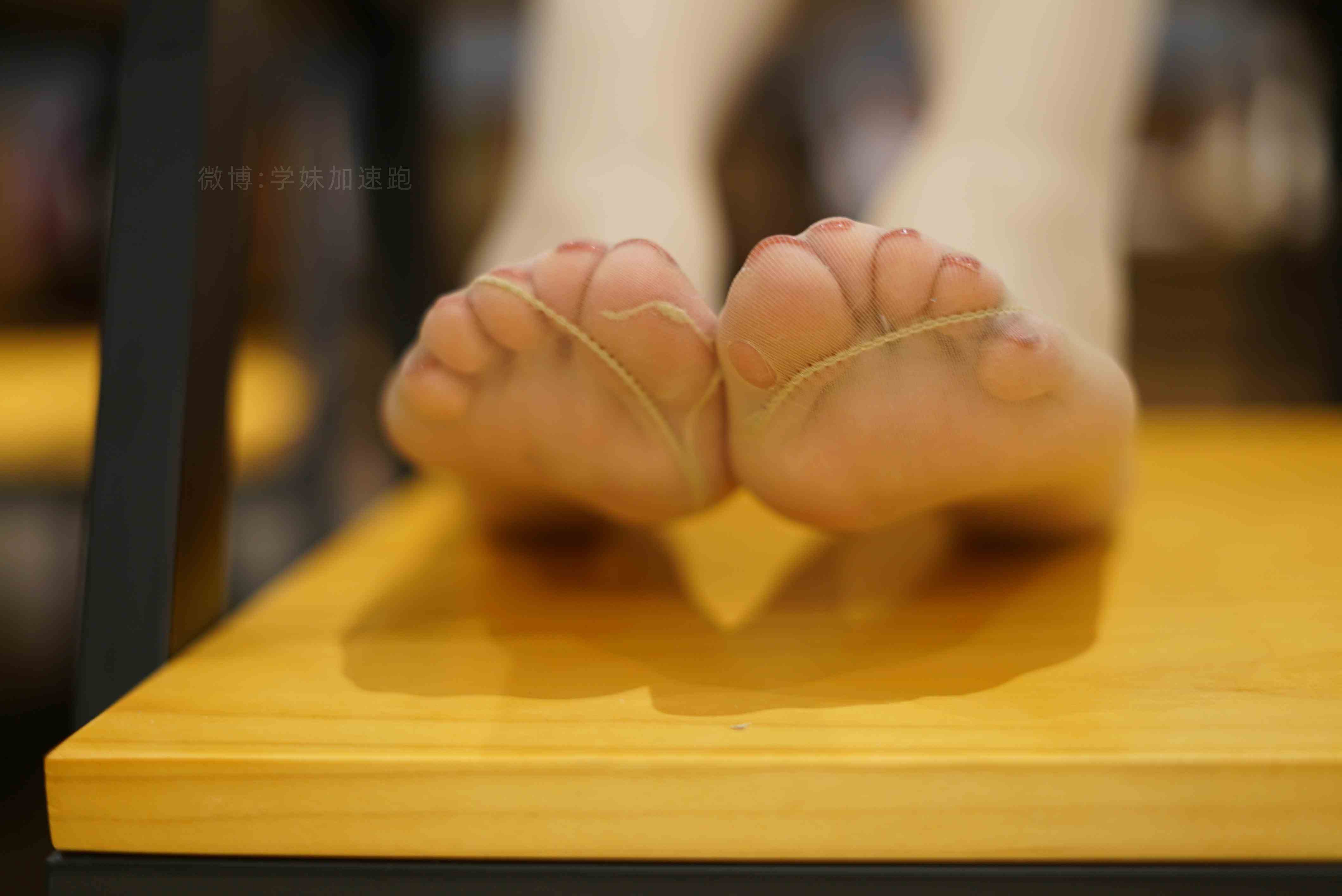 China Beauty Legs and feet 1508