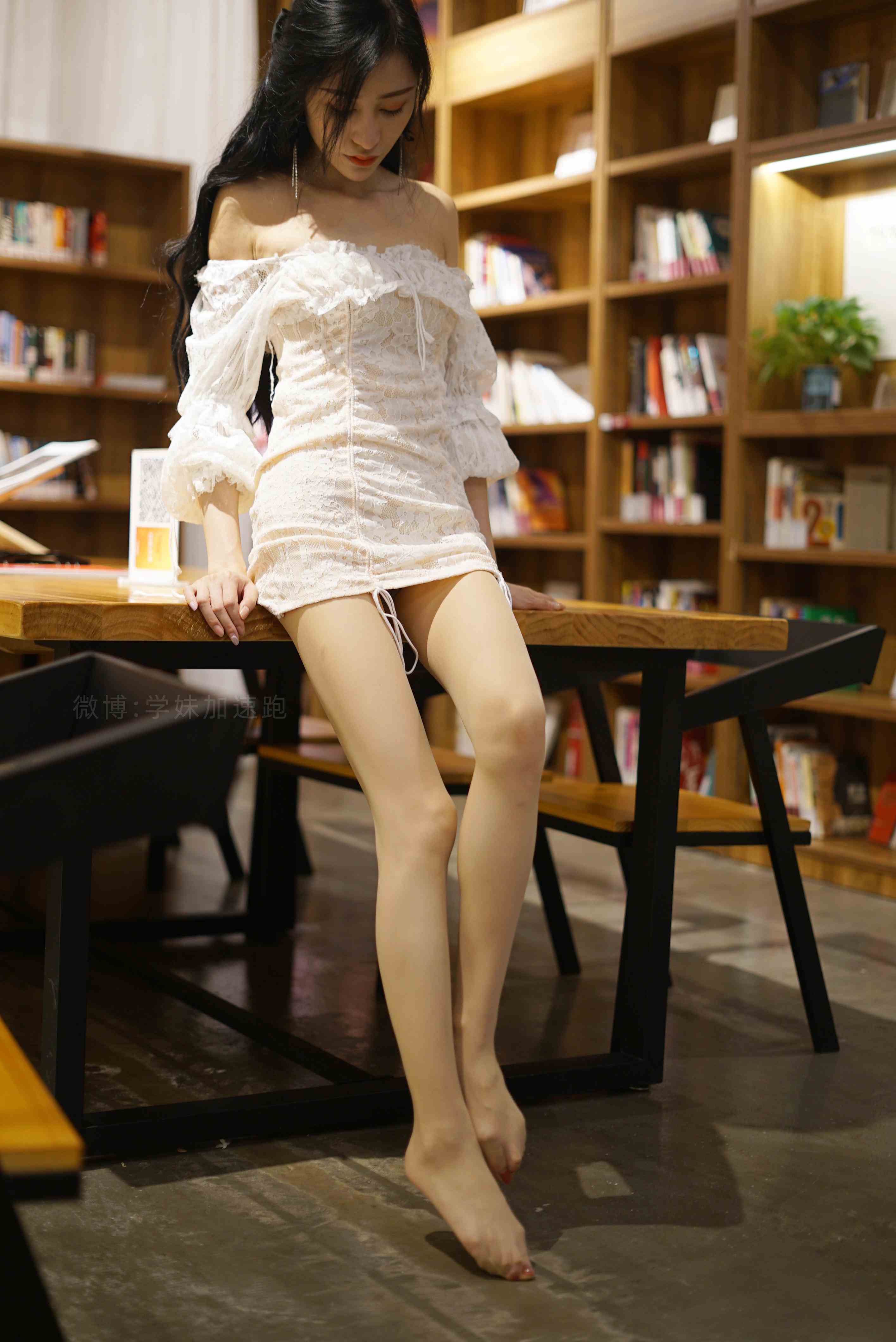 China Beauty Legs and feet 1508