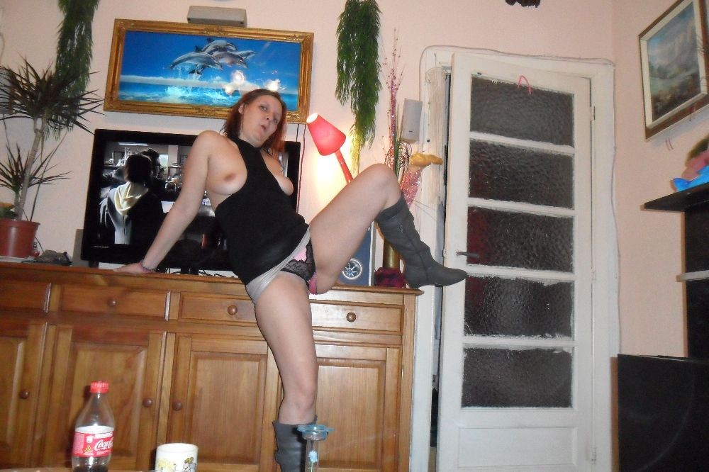 VERONIQUE FRENCH SLUT