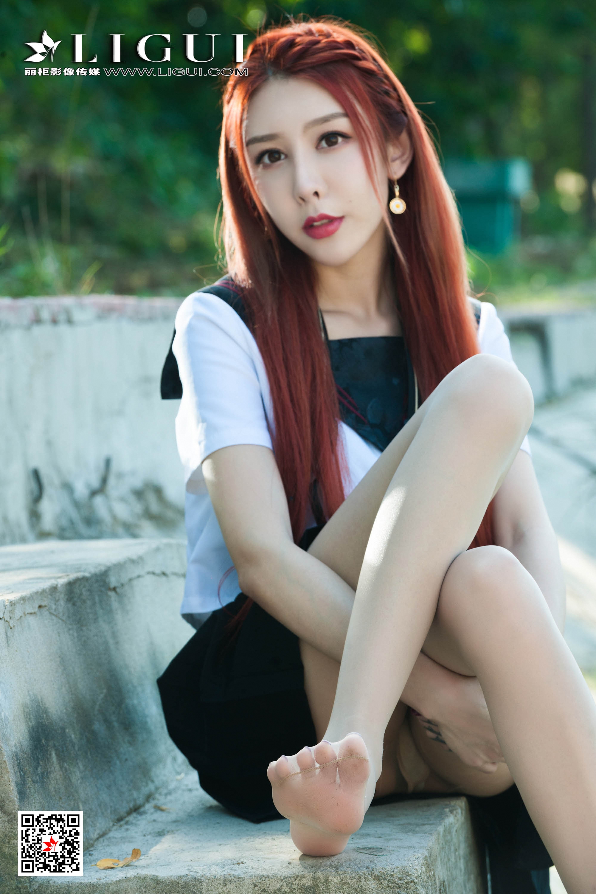 pretty lady dirty feet 160