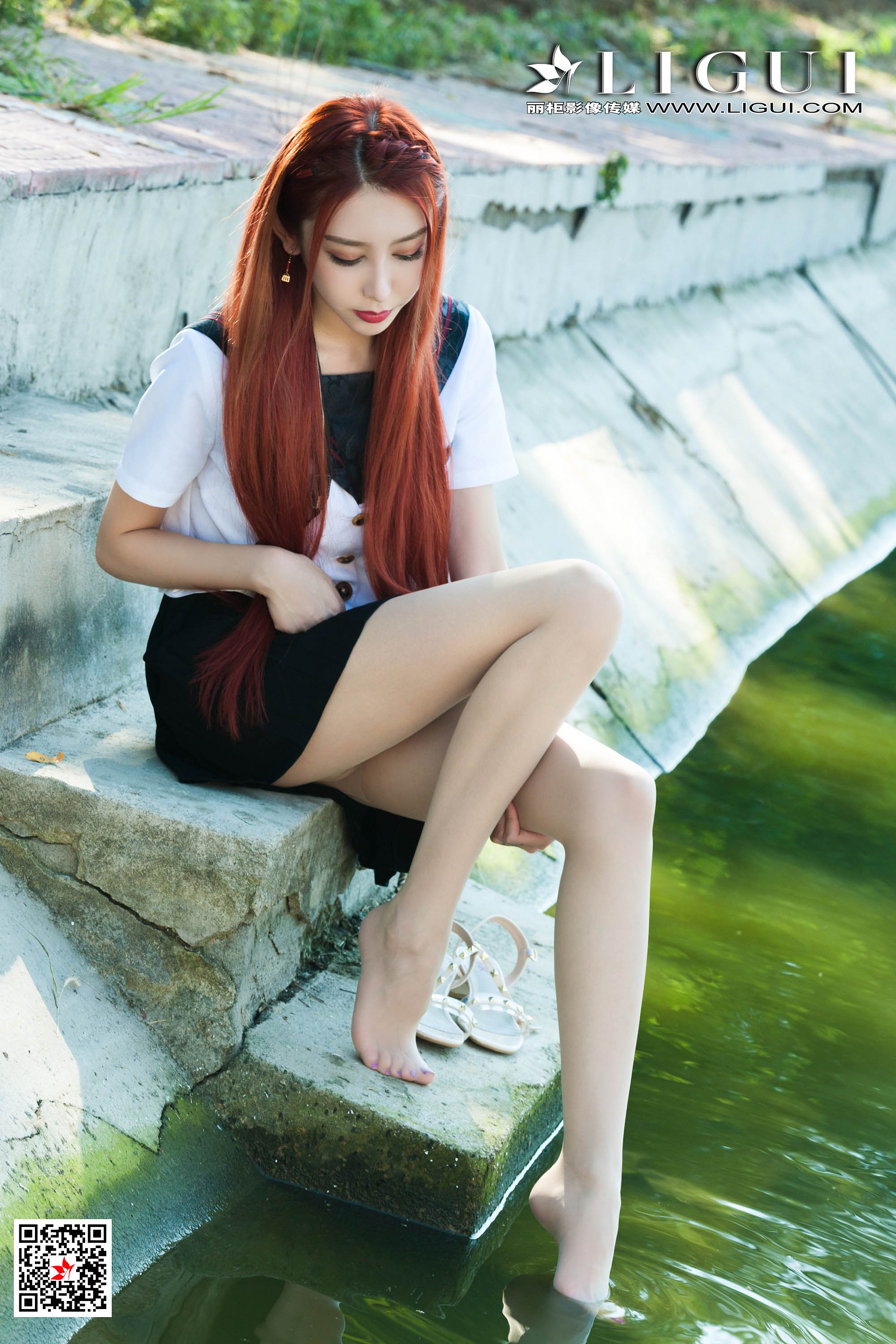 pretty lady dirty feet 160