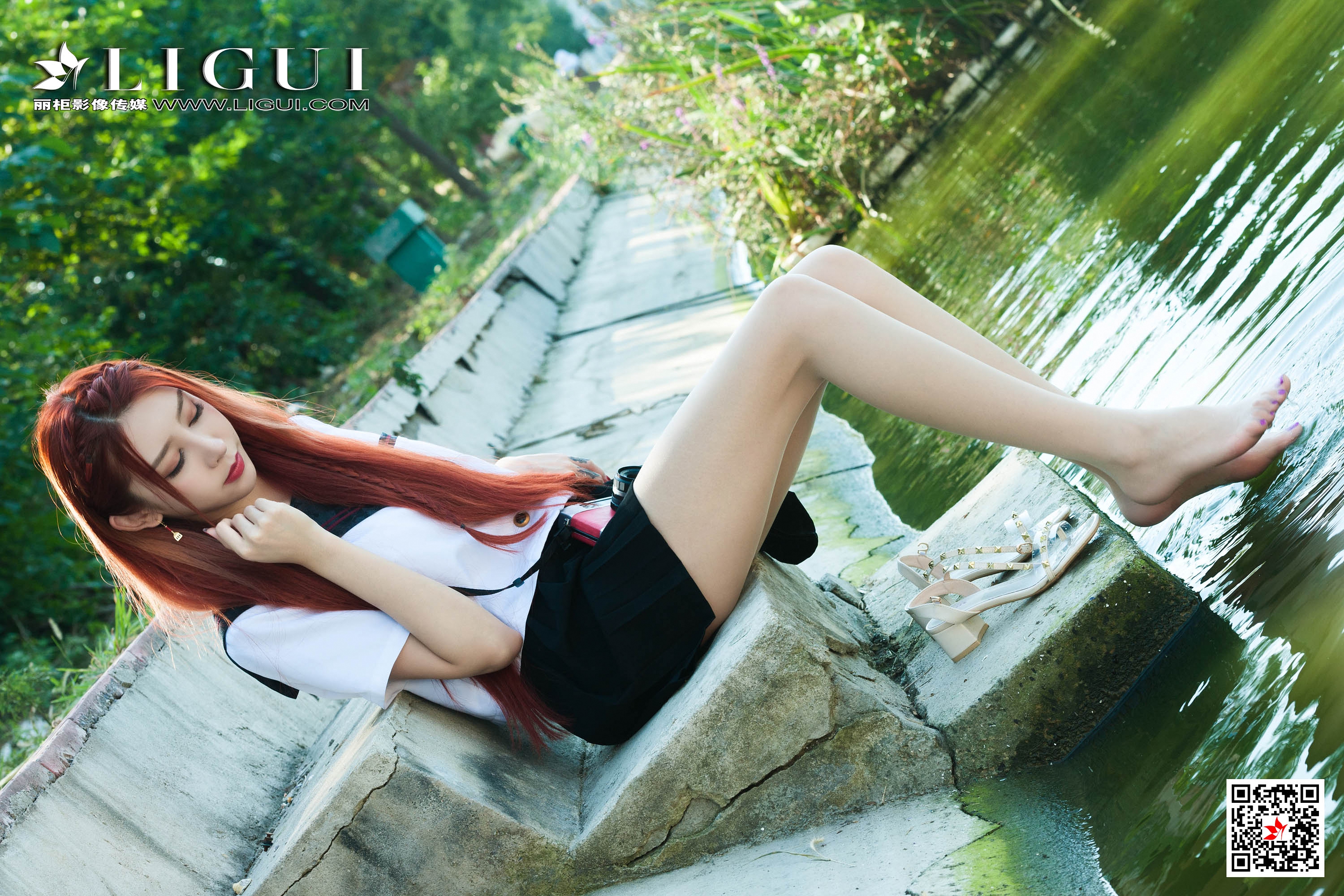 pretty lady dirty feet 160