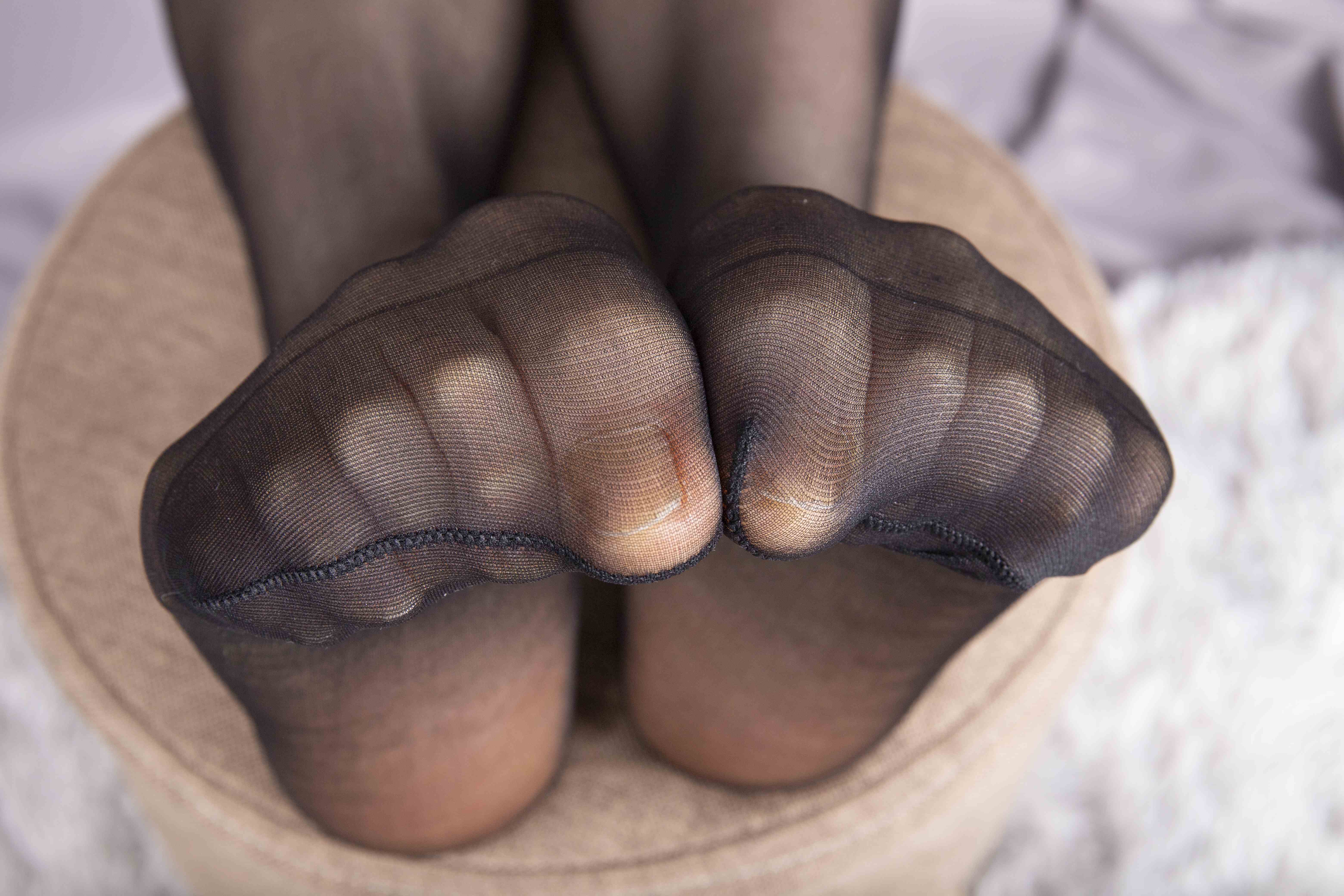 China Beauty Legs and feet 1541