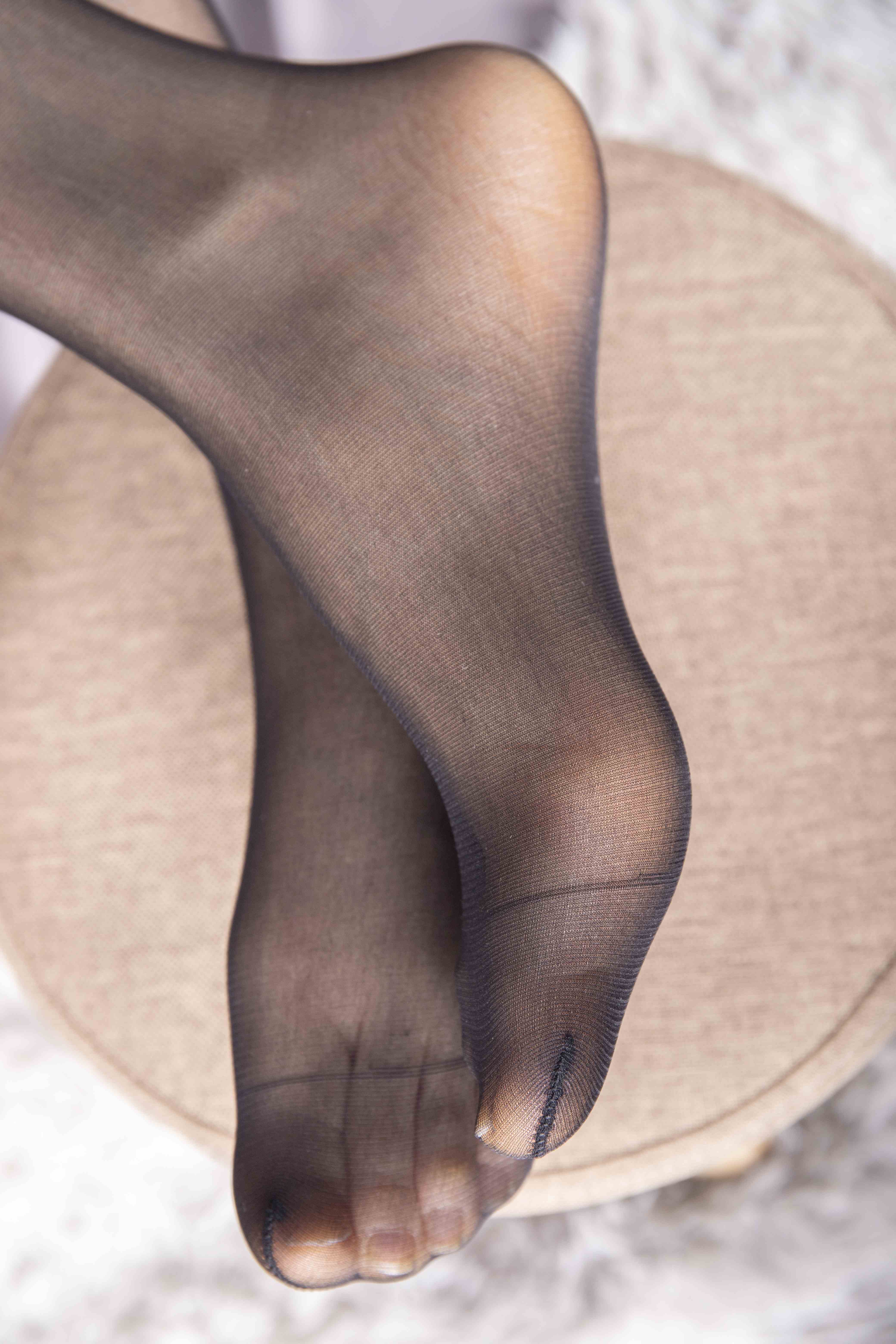 China Beauty Legs and feet 1541