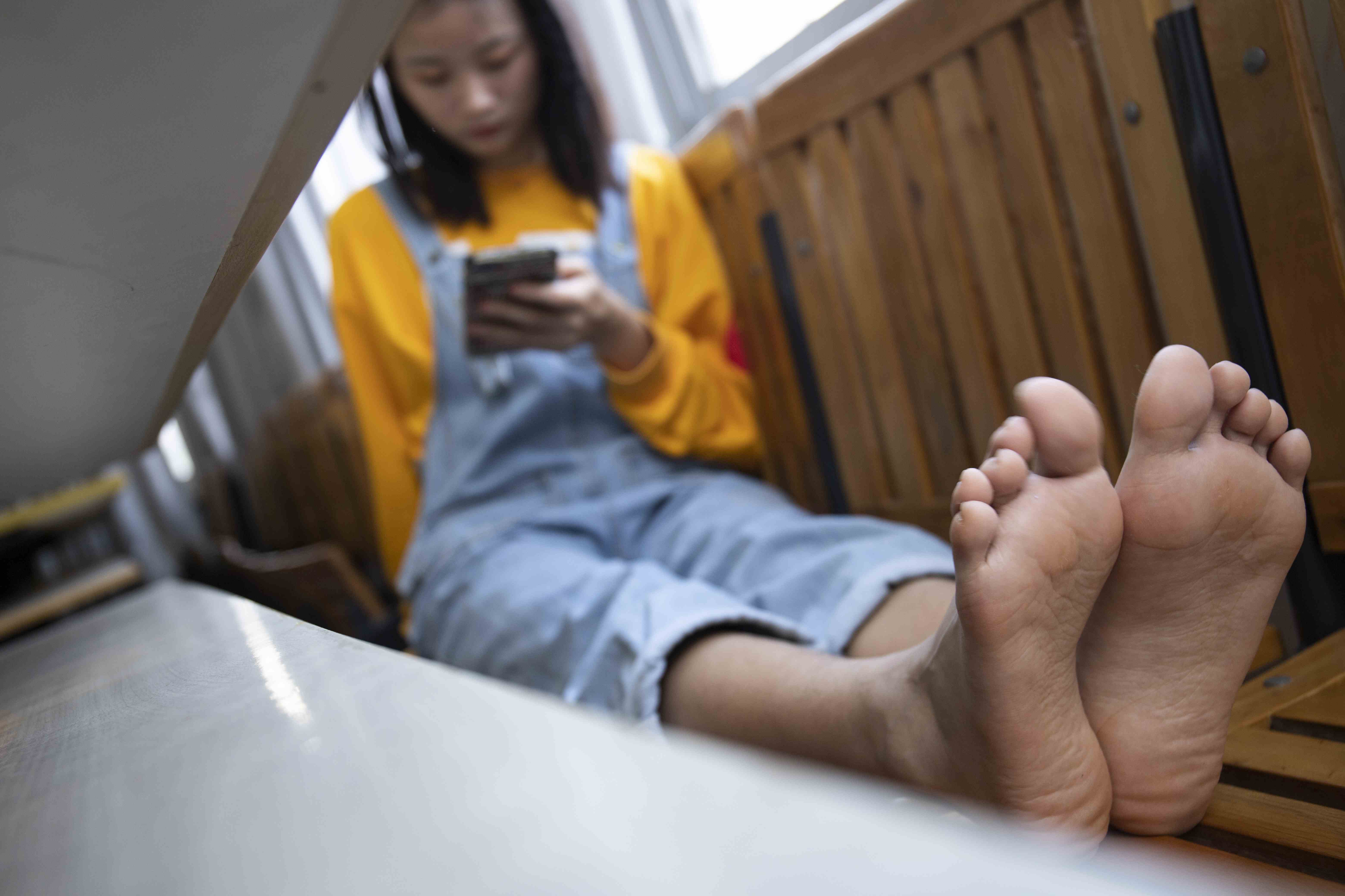 China Beauty Legs and feet 1549