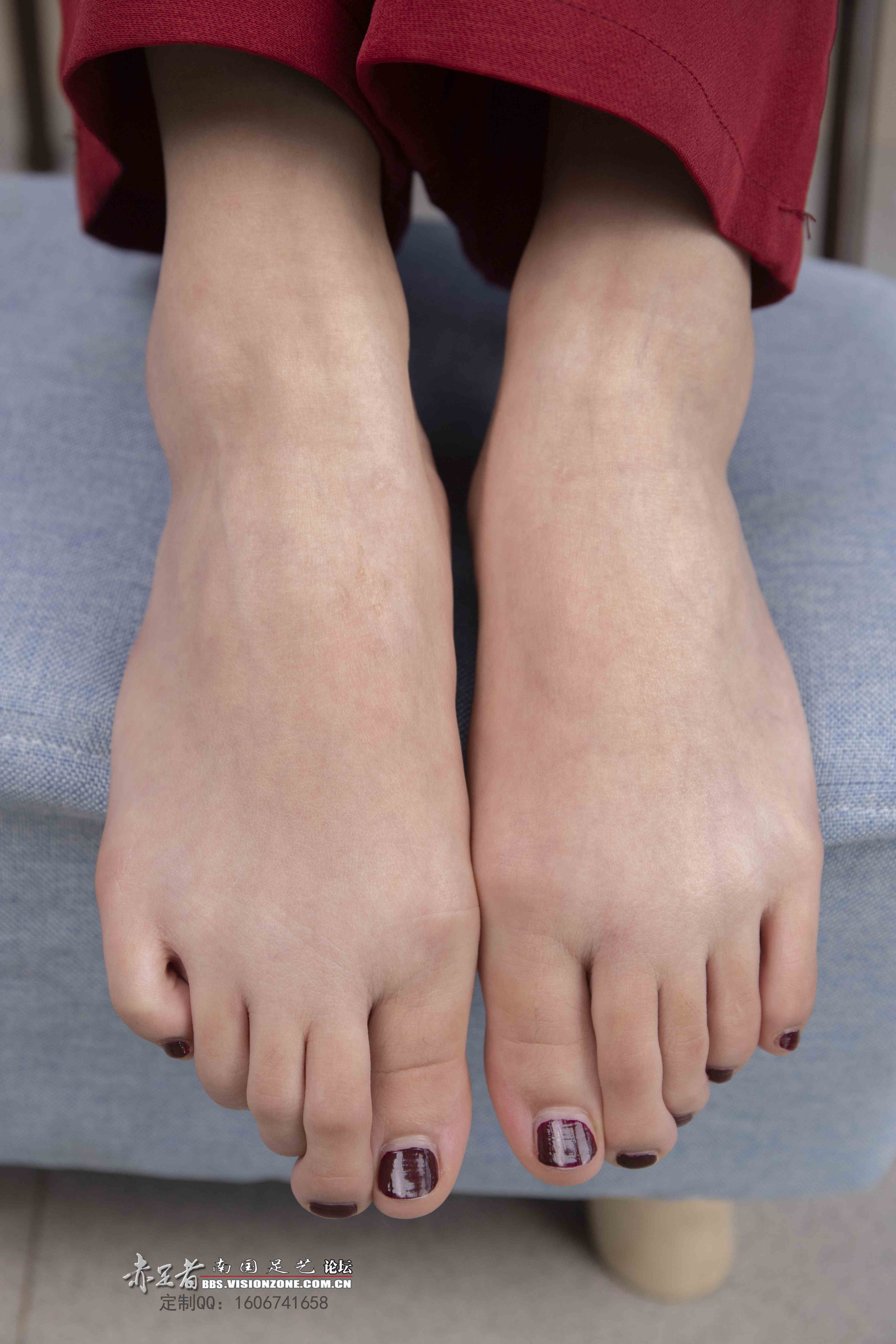 China Beauty Legs and feet 1554