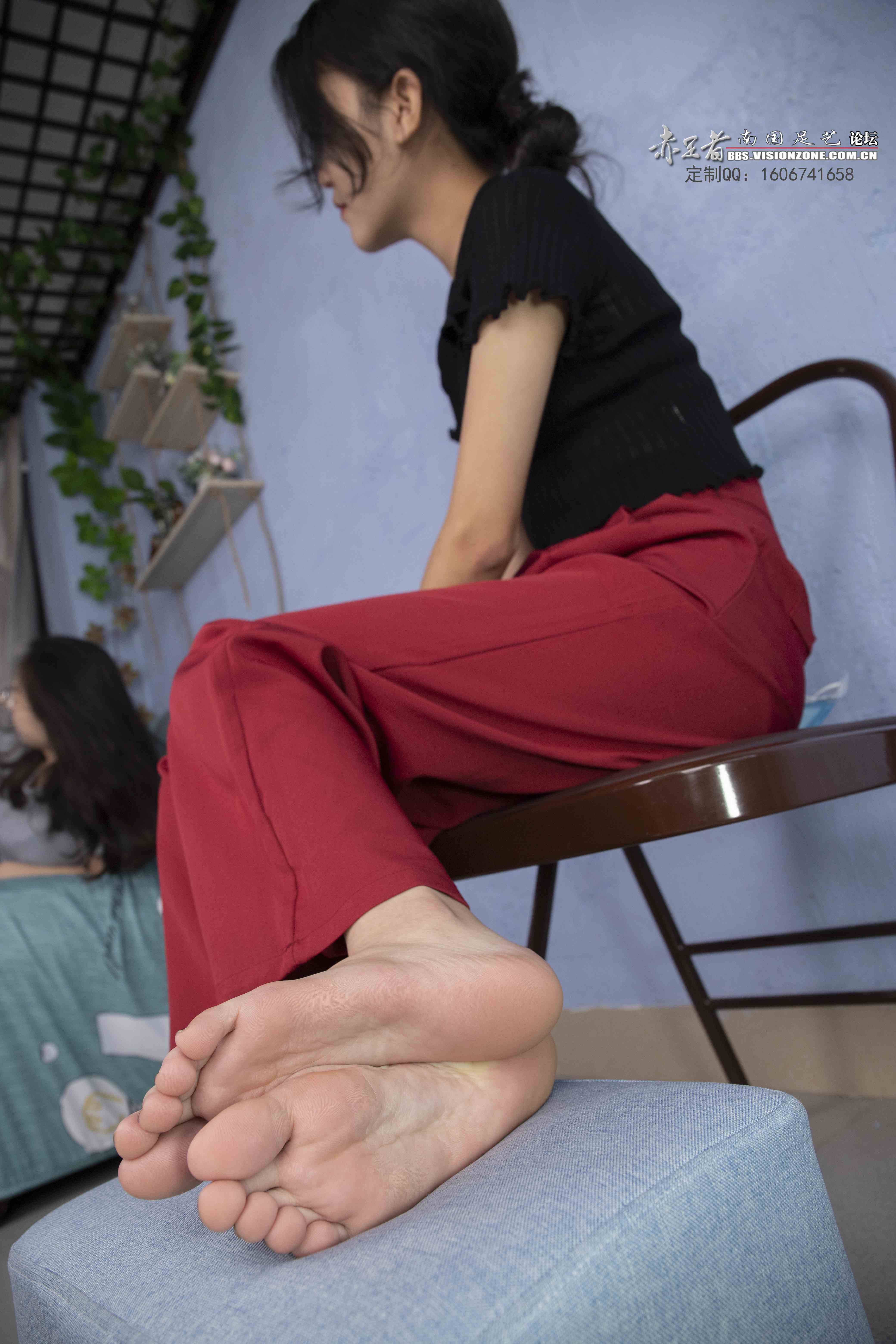 China Beauty Legs and feet 1554