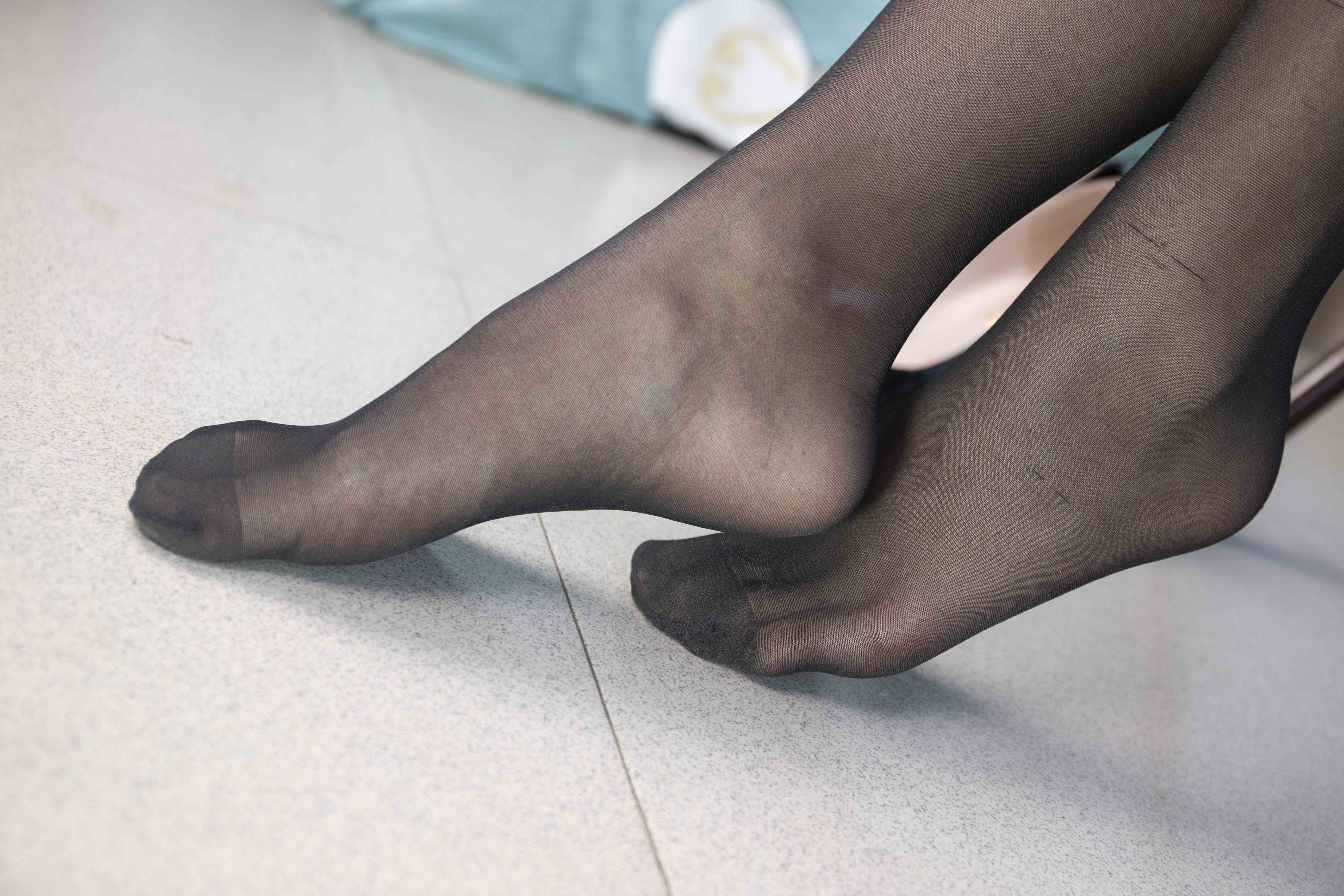 China Beauty Legs and feet 1556