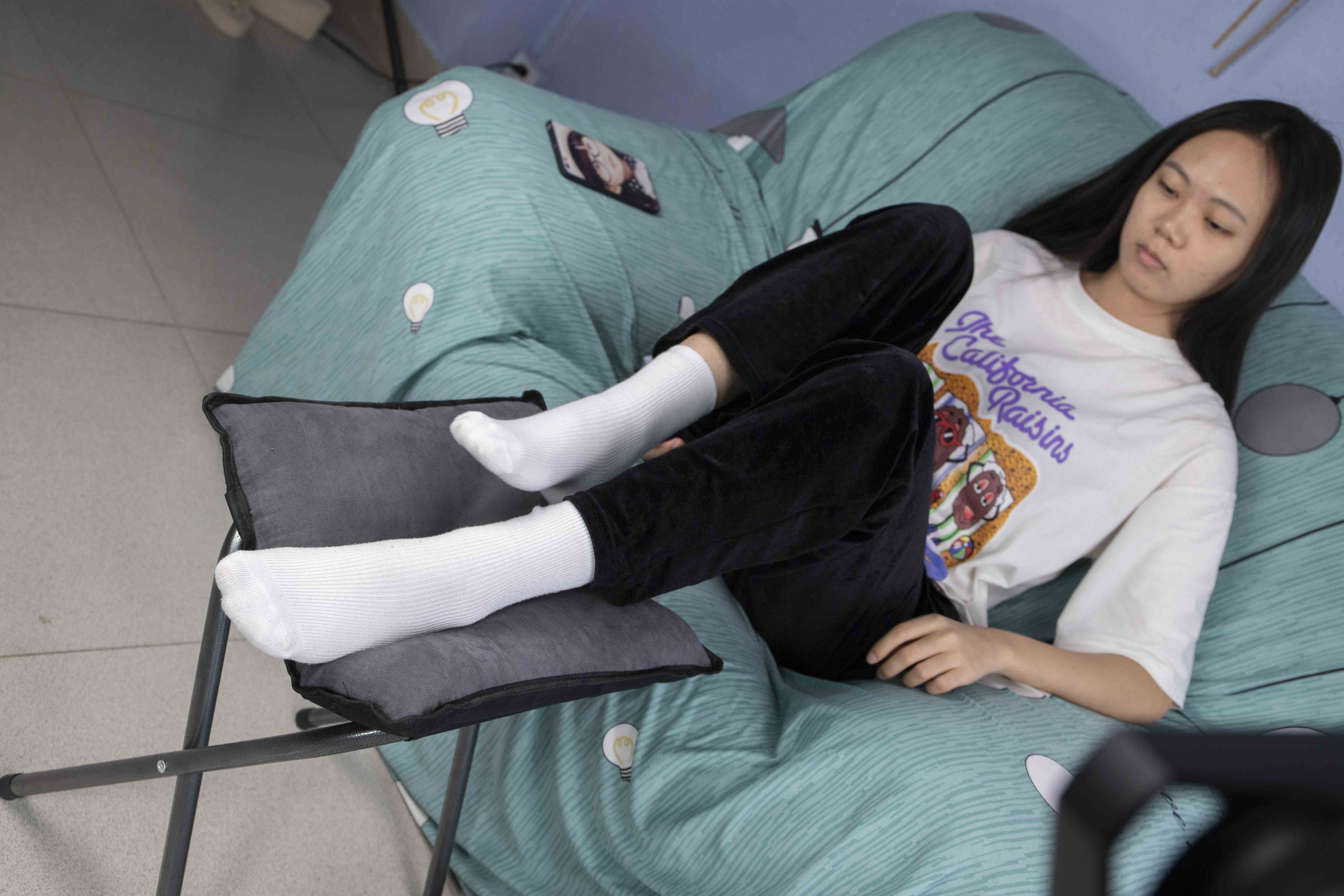 China Beauty Legs and feet 1558