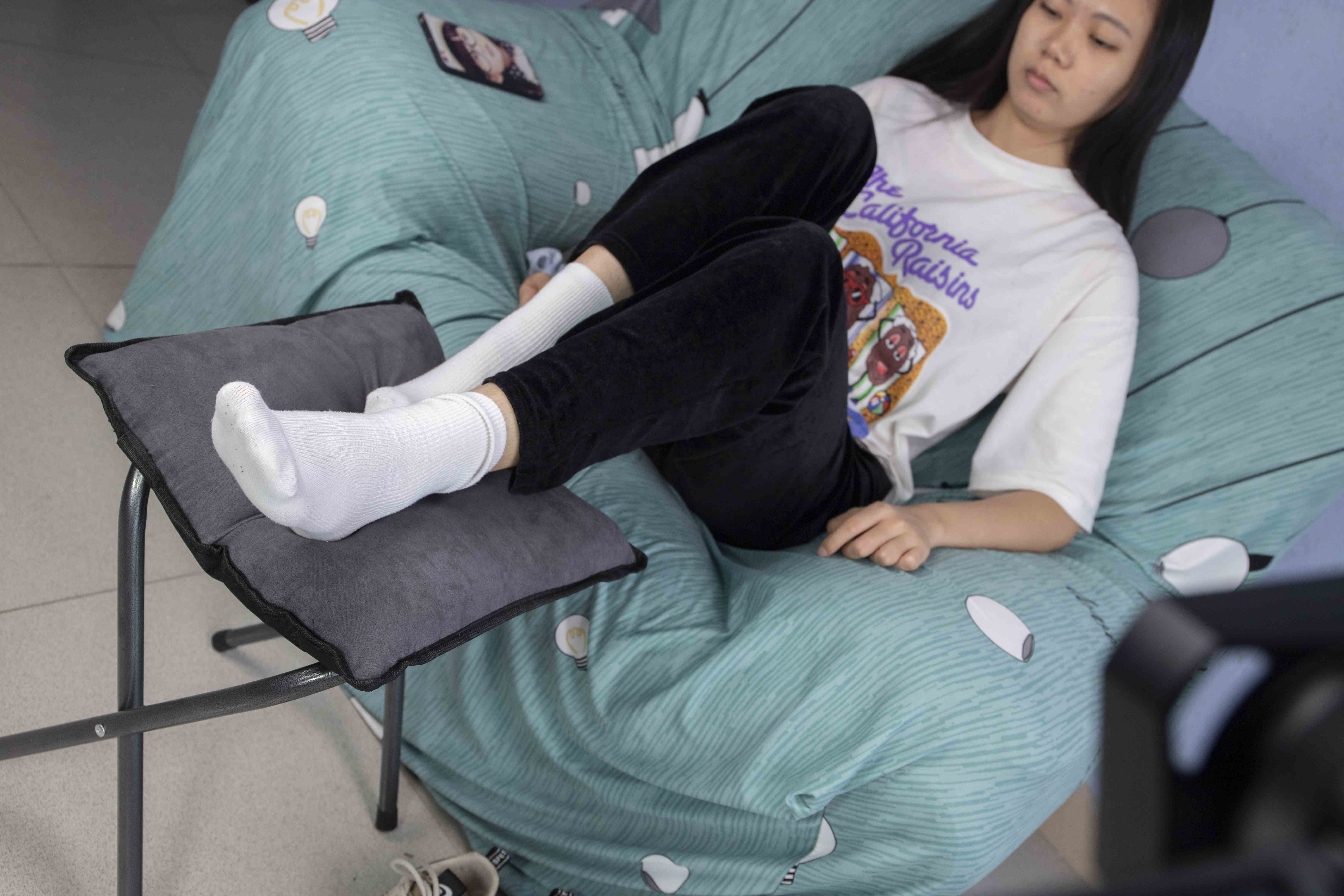 China Beauty Legs and feet 1558