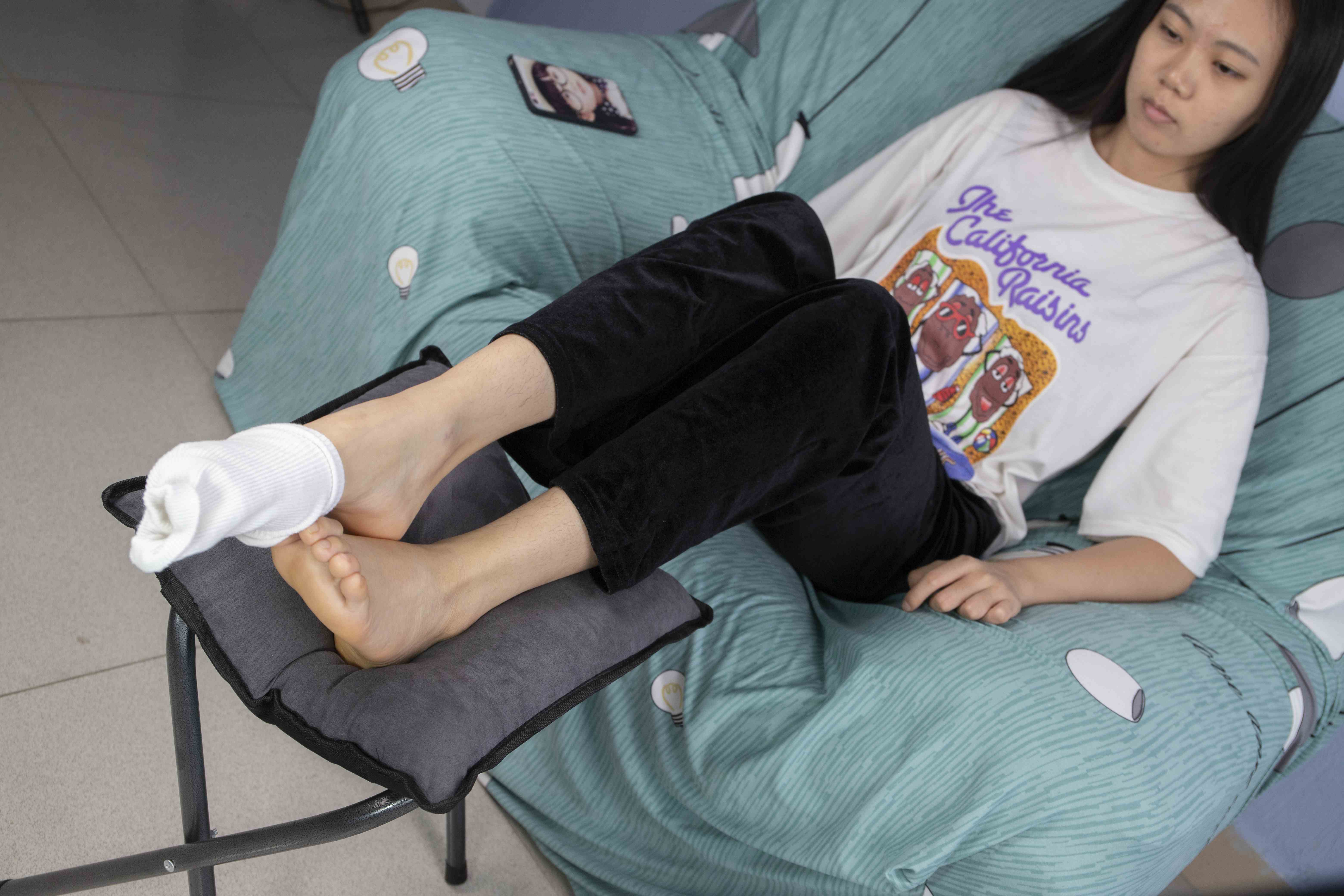 China Beauty Legs and feet 1558