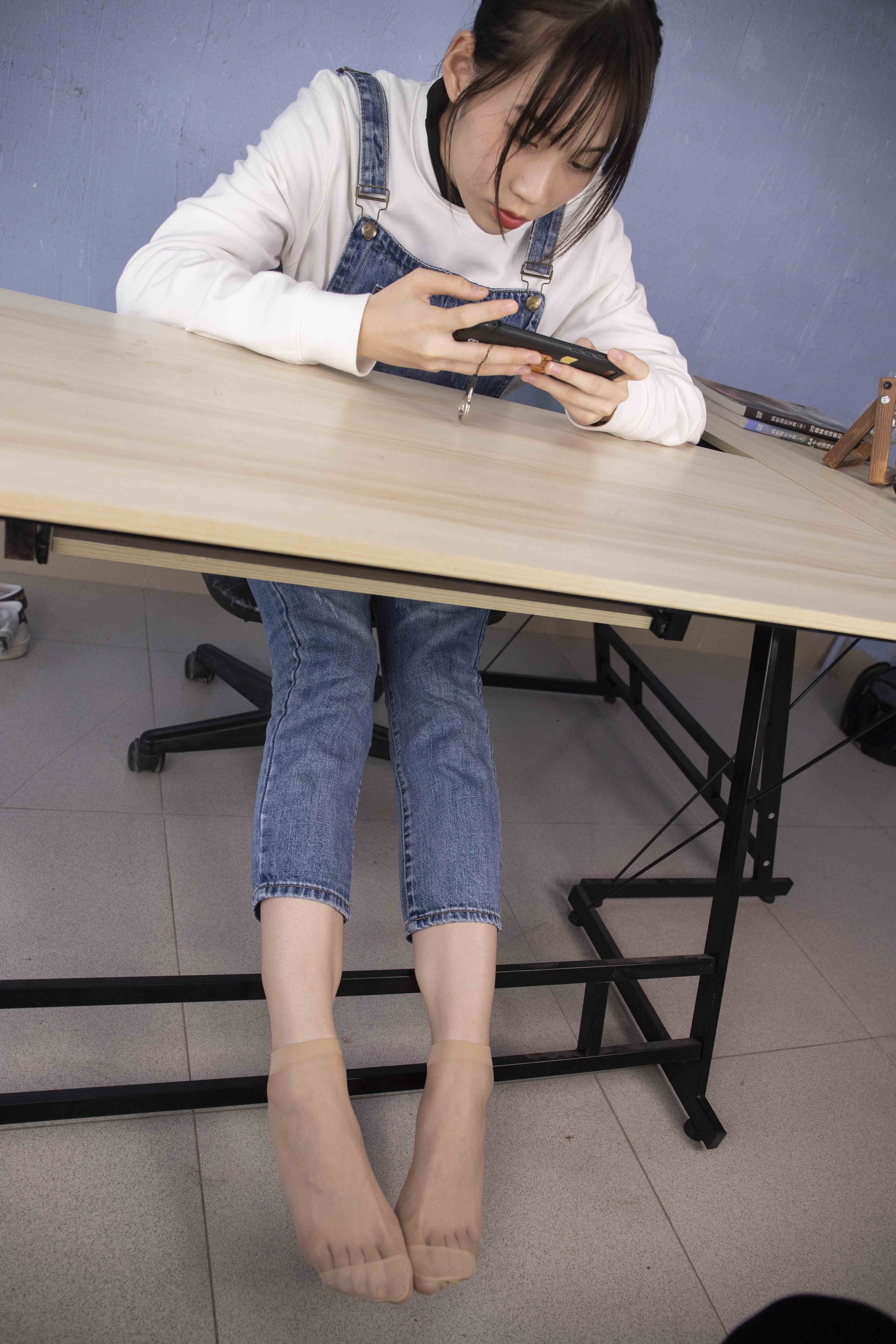 China Beauty Legs and feet 1560