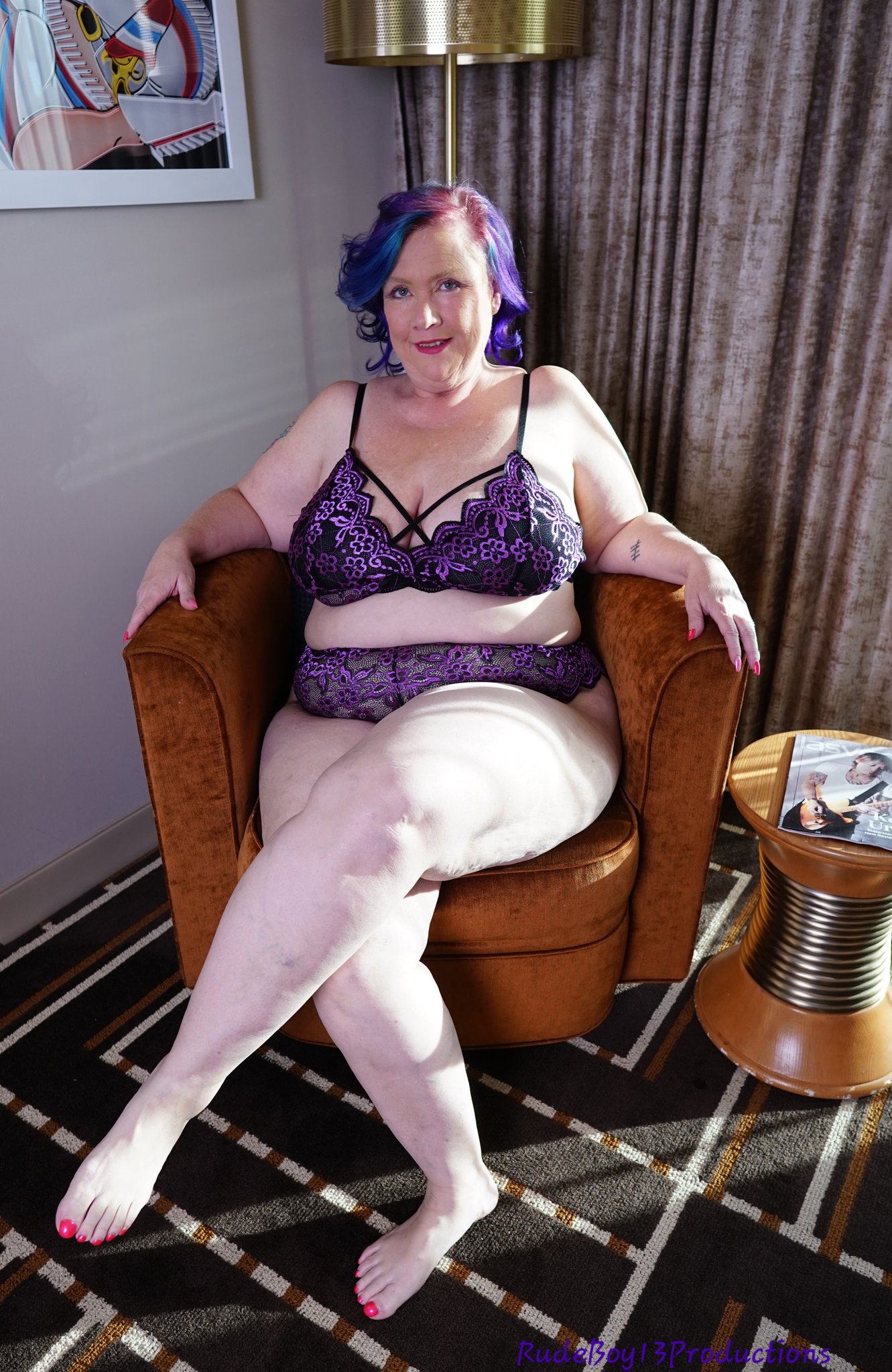 VIEILLE EN LINGERIE DE PUTE