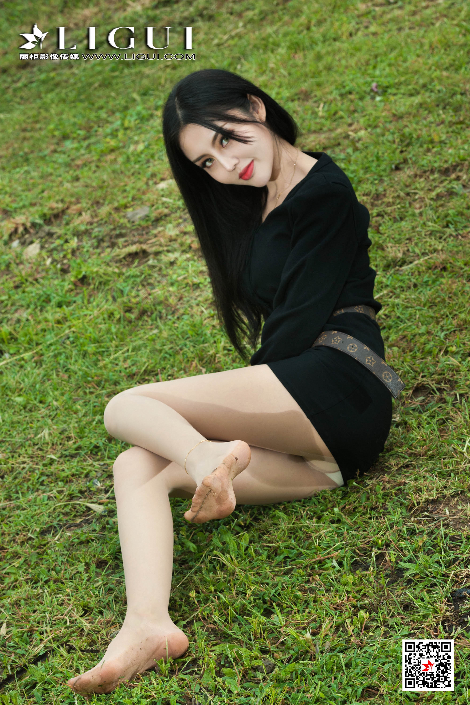 pretty lady dirty feet 162