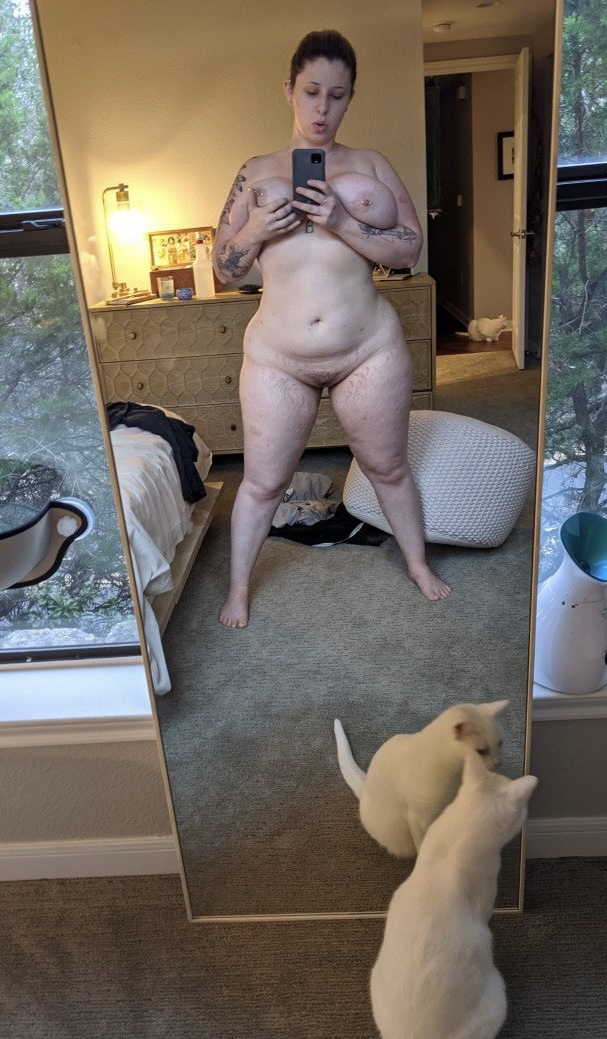 Thick fuckmeat  pawg bitch