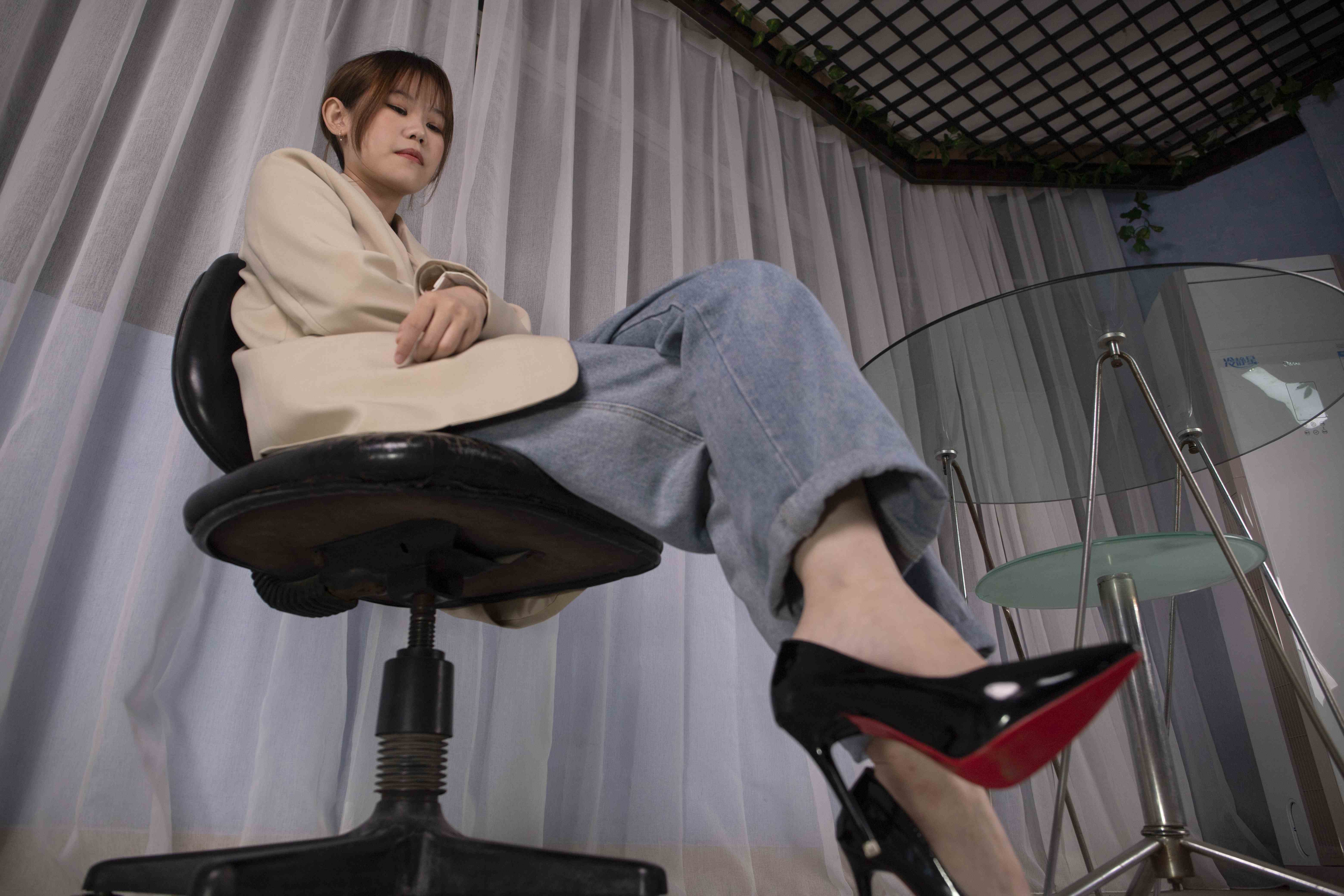 China Beauty Legs and feet 1566