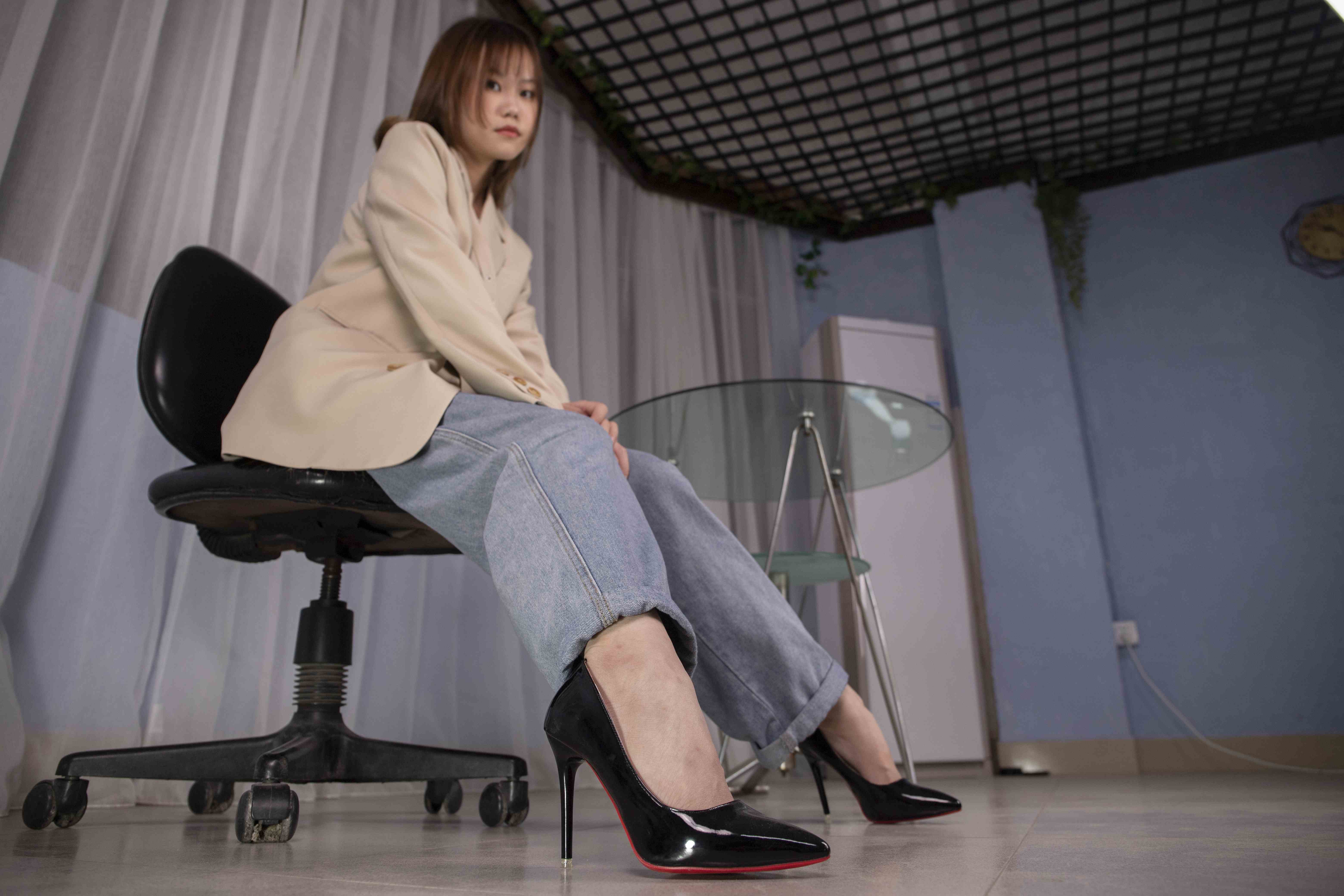 China Beauty Legs and feet 1566