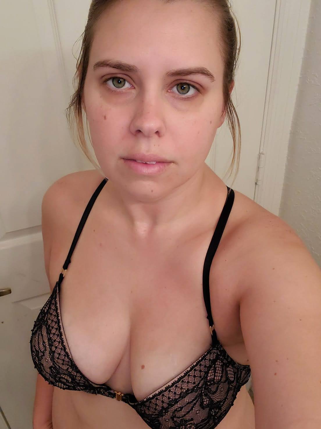 Emily Stupid Religious Slut Mom Exposed