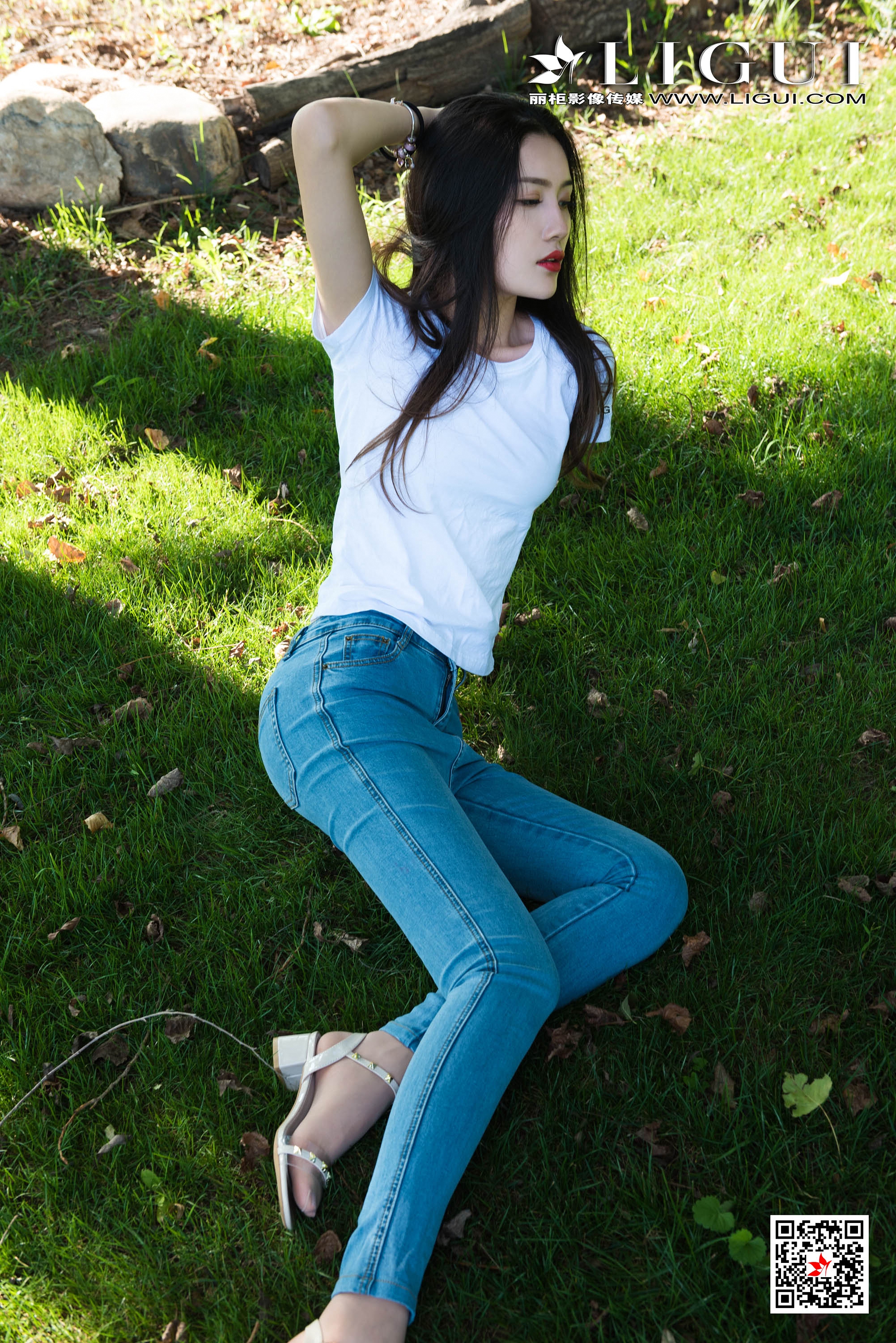 pretty lady dirty feet 166