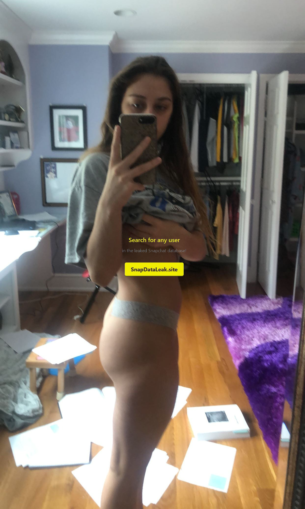 Stunning Girl (Leaked Snapchat)