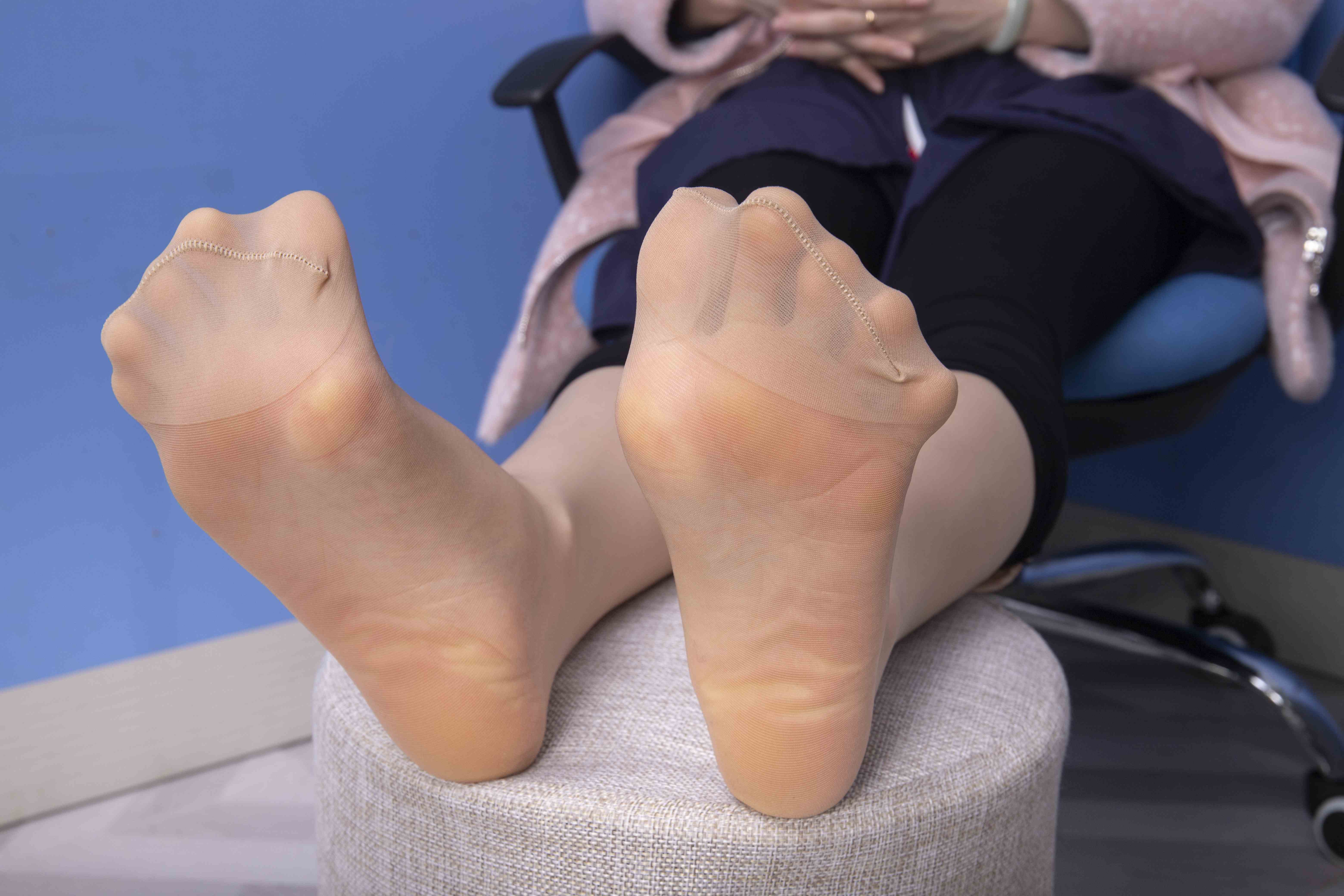 China Beauty Legs and feet 1571