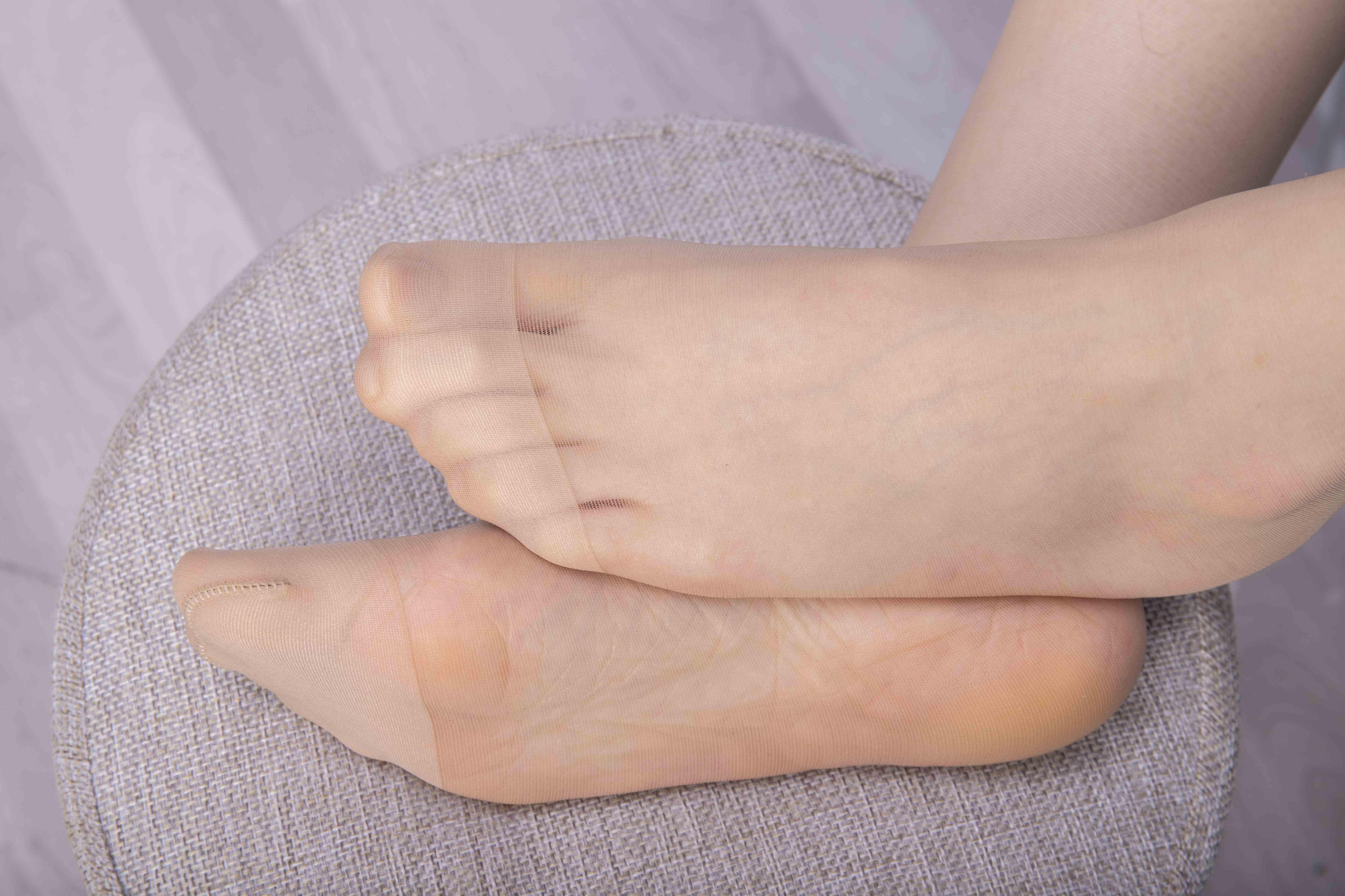 China Beauty Legs and feet 1571