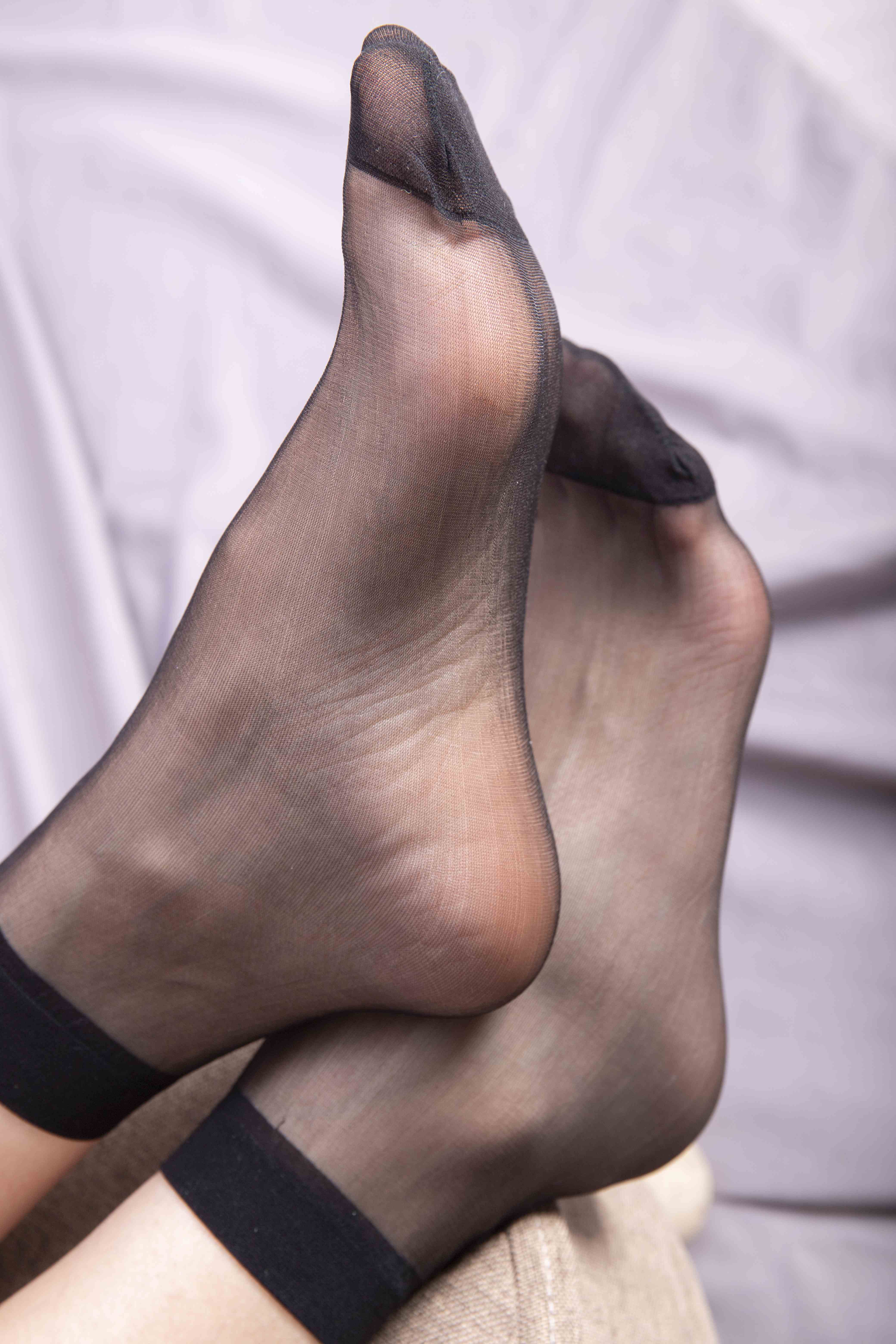 China Beauty Legs and feet 1574