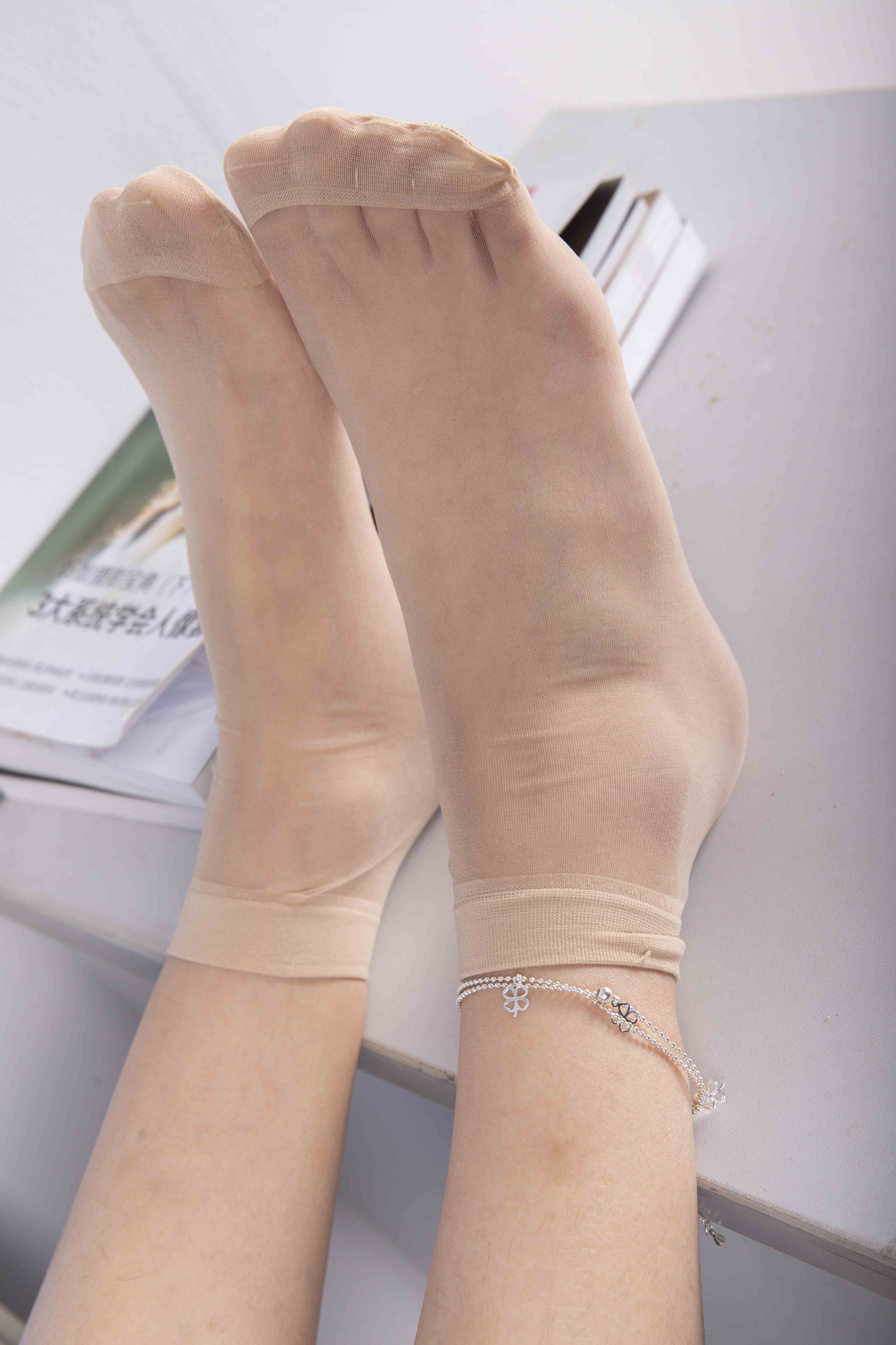 China Beauty Legs and feet 1576