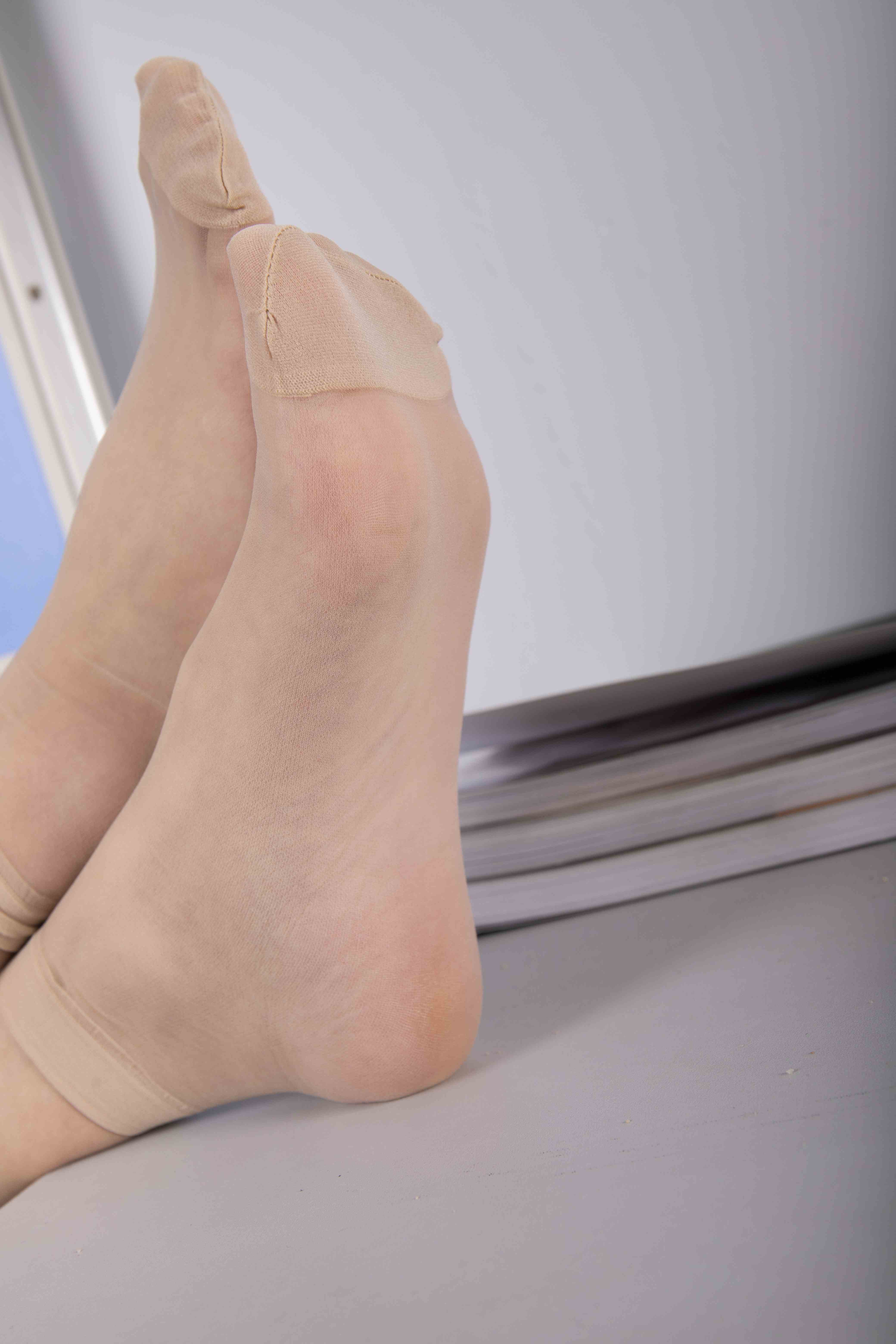 China Beauty Legs and feet 1576