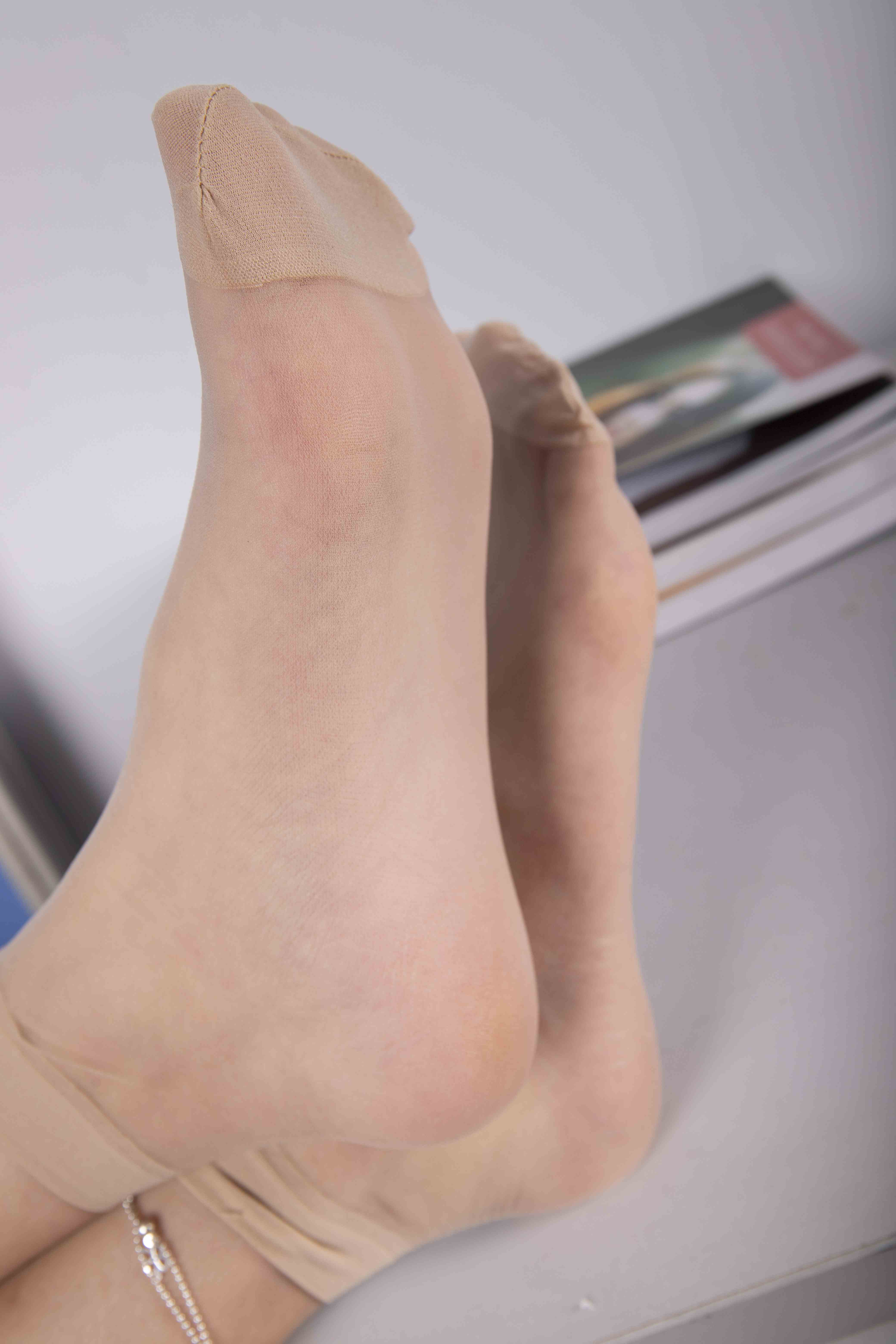 China Beauty Legs and feet 1576