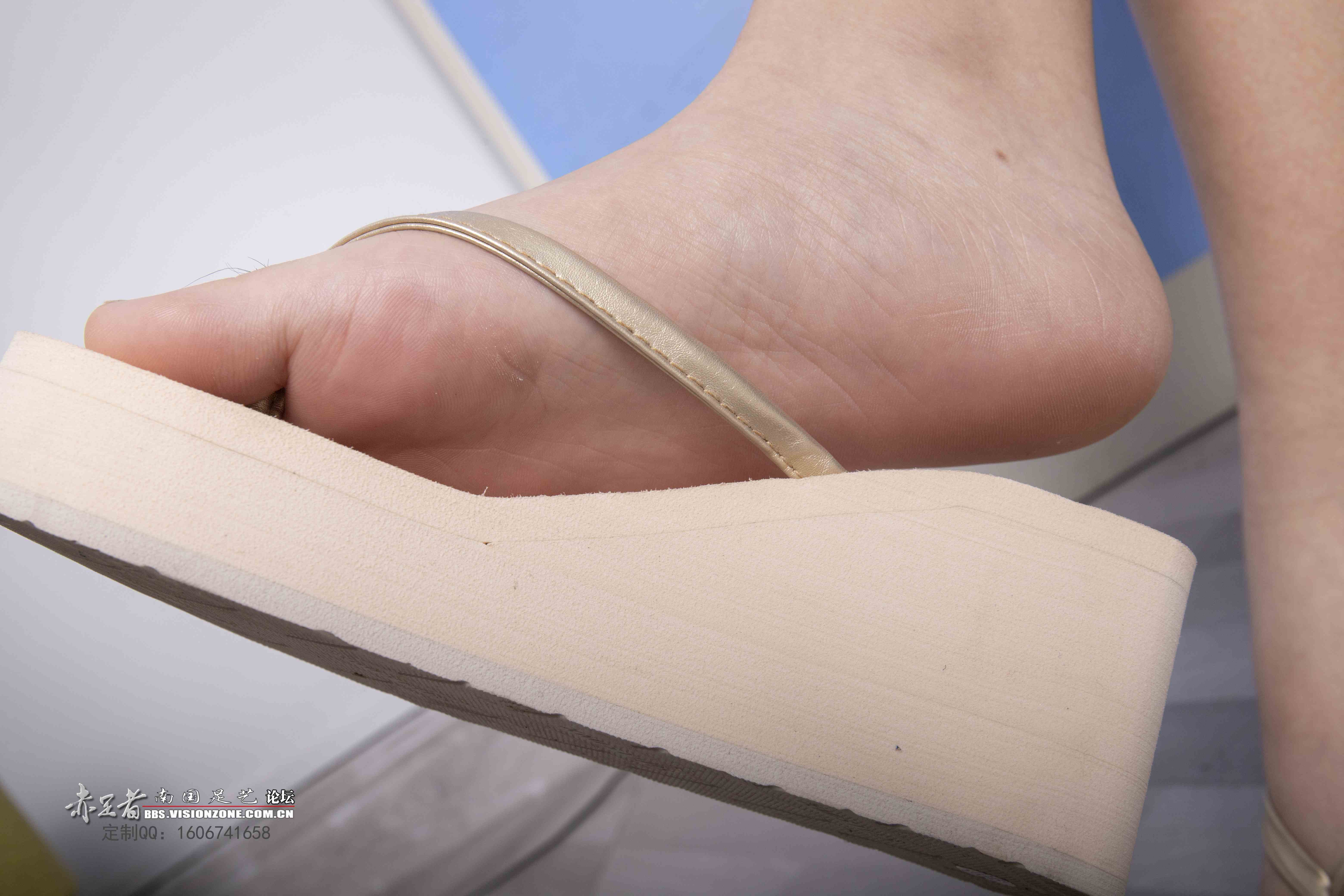 China Beauty Legs and feet 1578