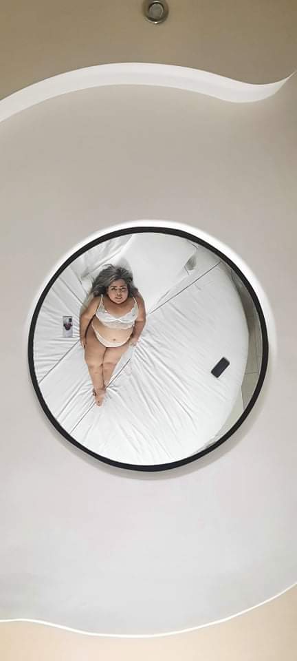 tetas de enana Almitha