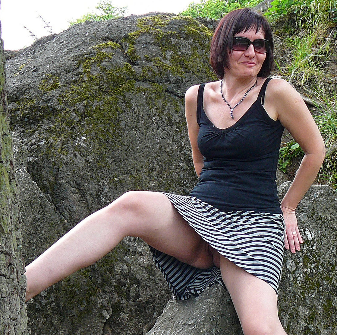 Lucy from Radka, Chech Republic, mature wife gets naked