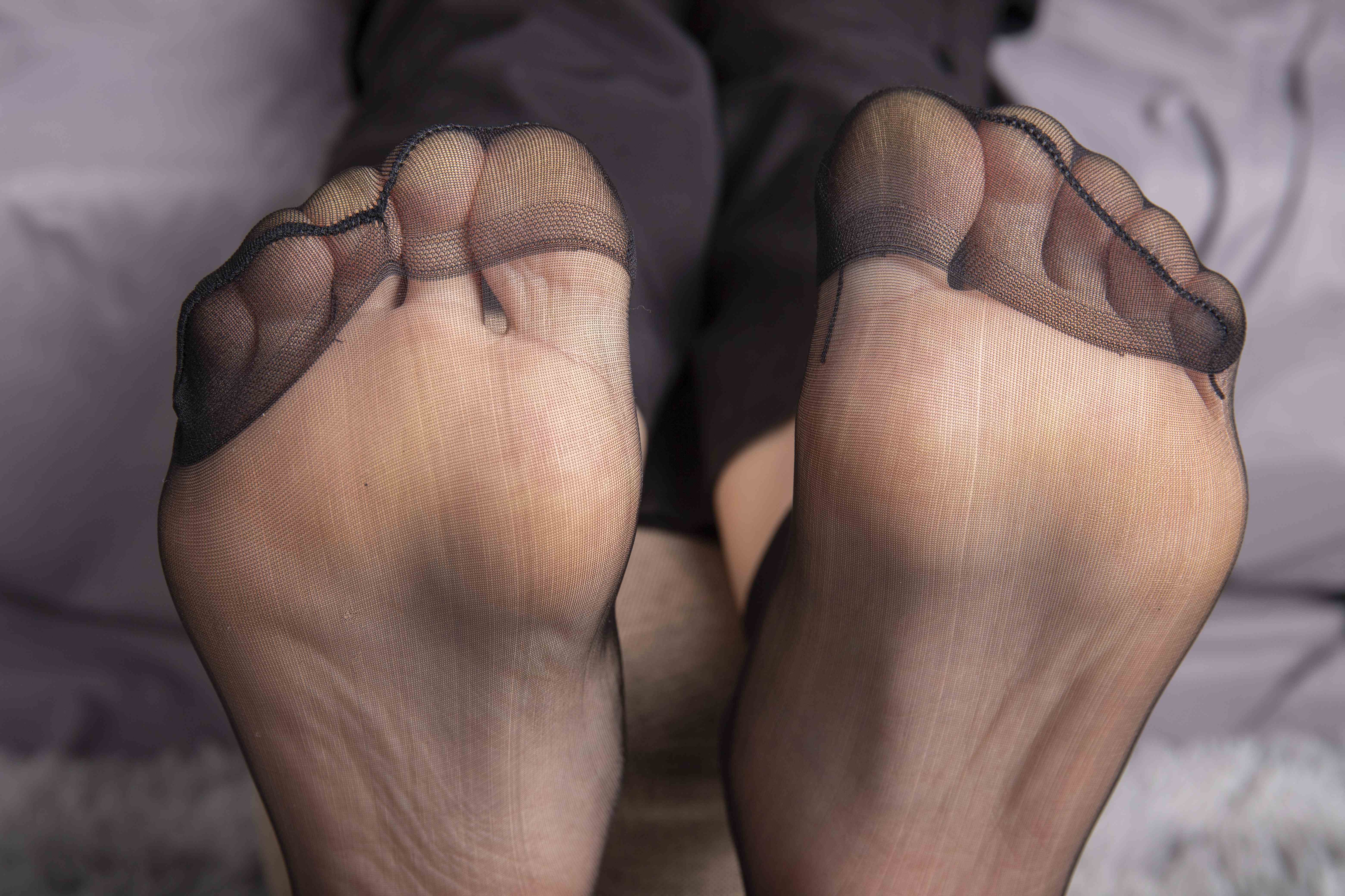 China Beauty Legs and feet 1583