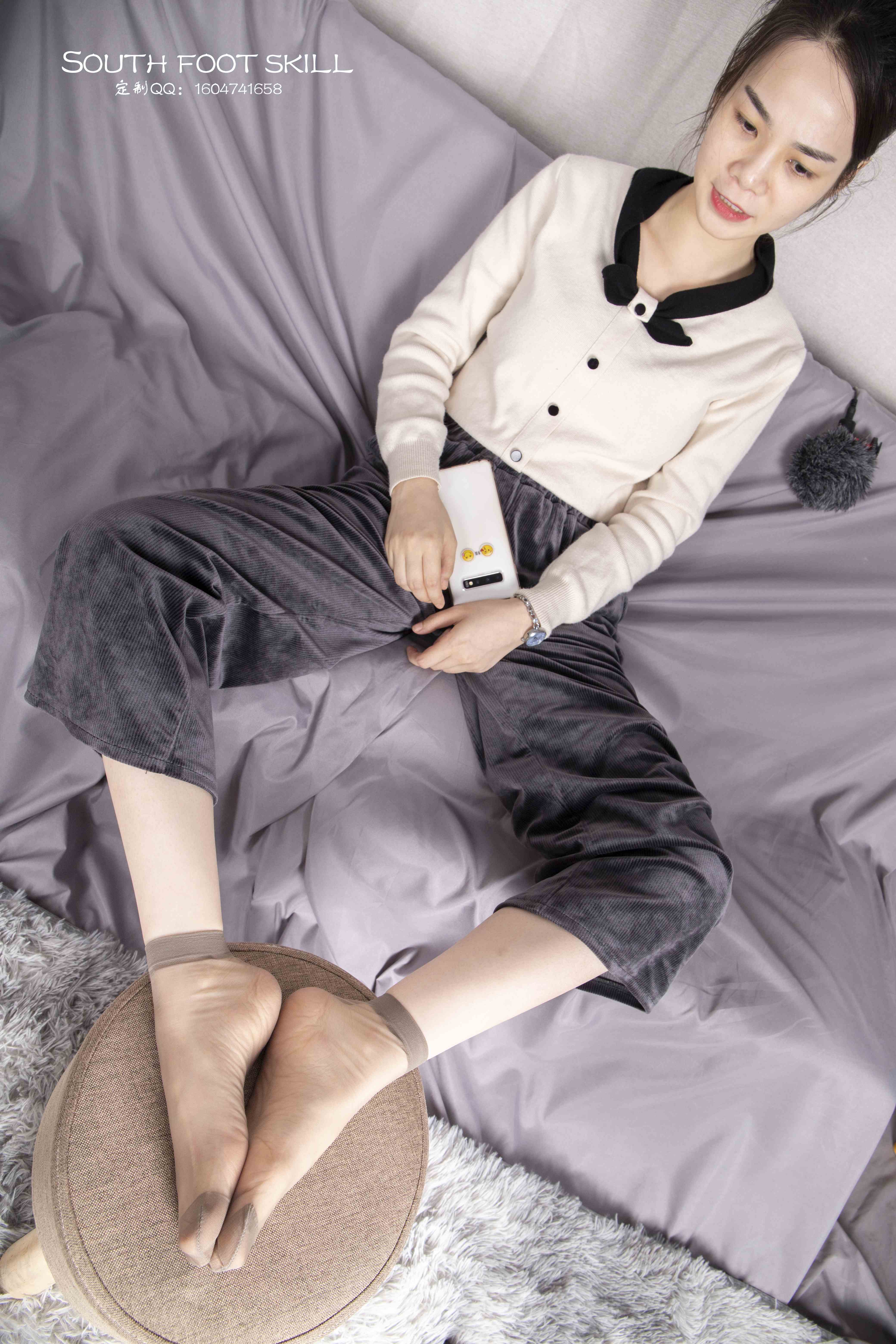 China Beauty Legs and feet 1585