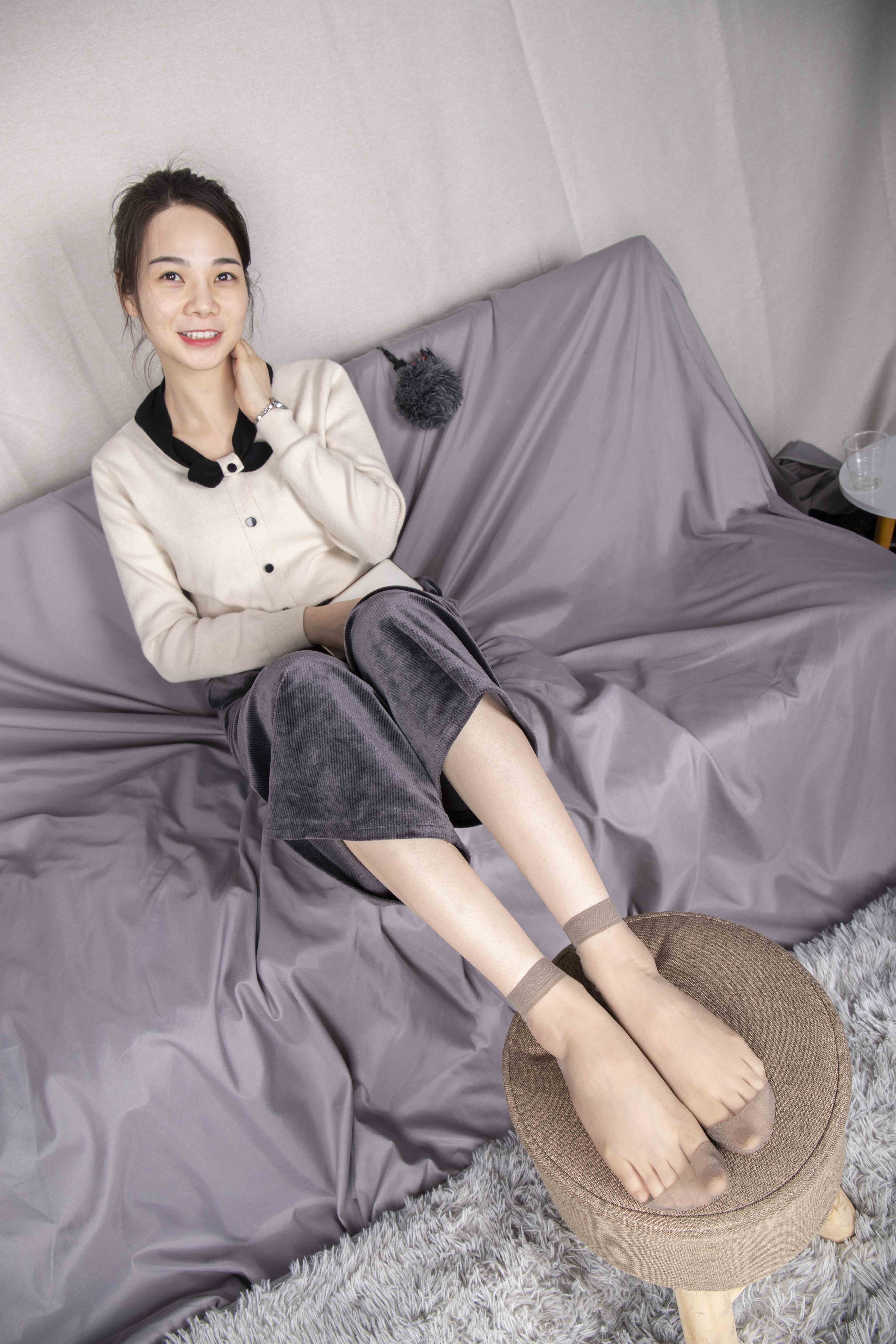 China Beauty Legs and feet 1585