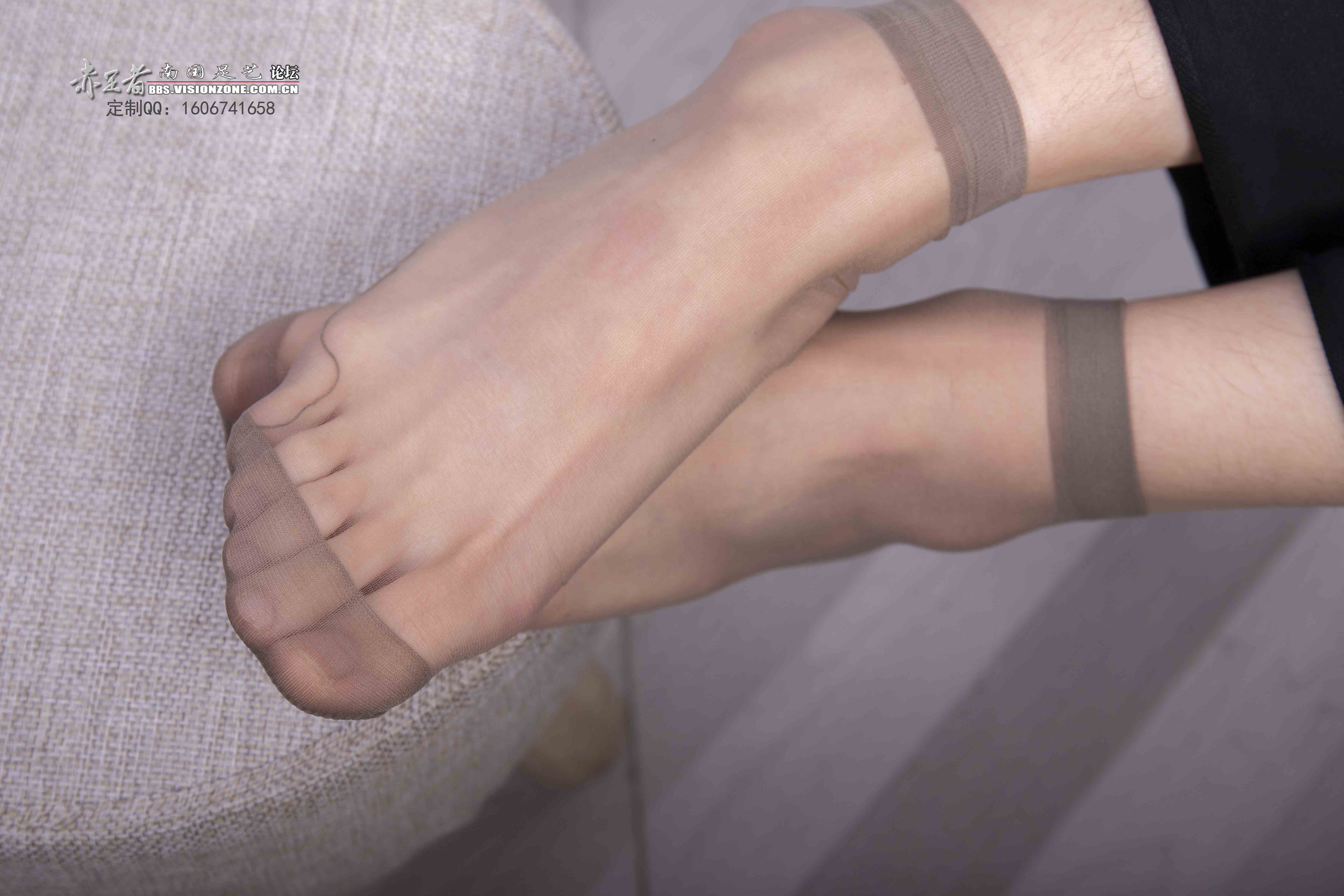 China Beauty Legs and feet 1586