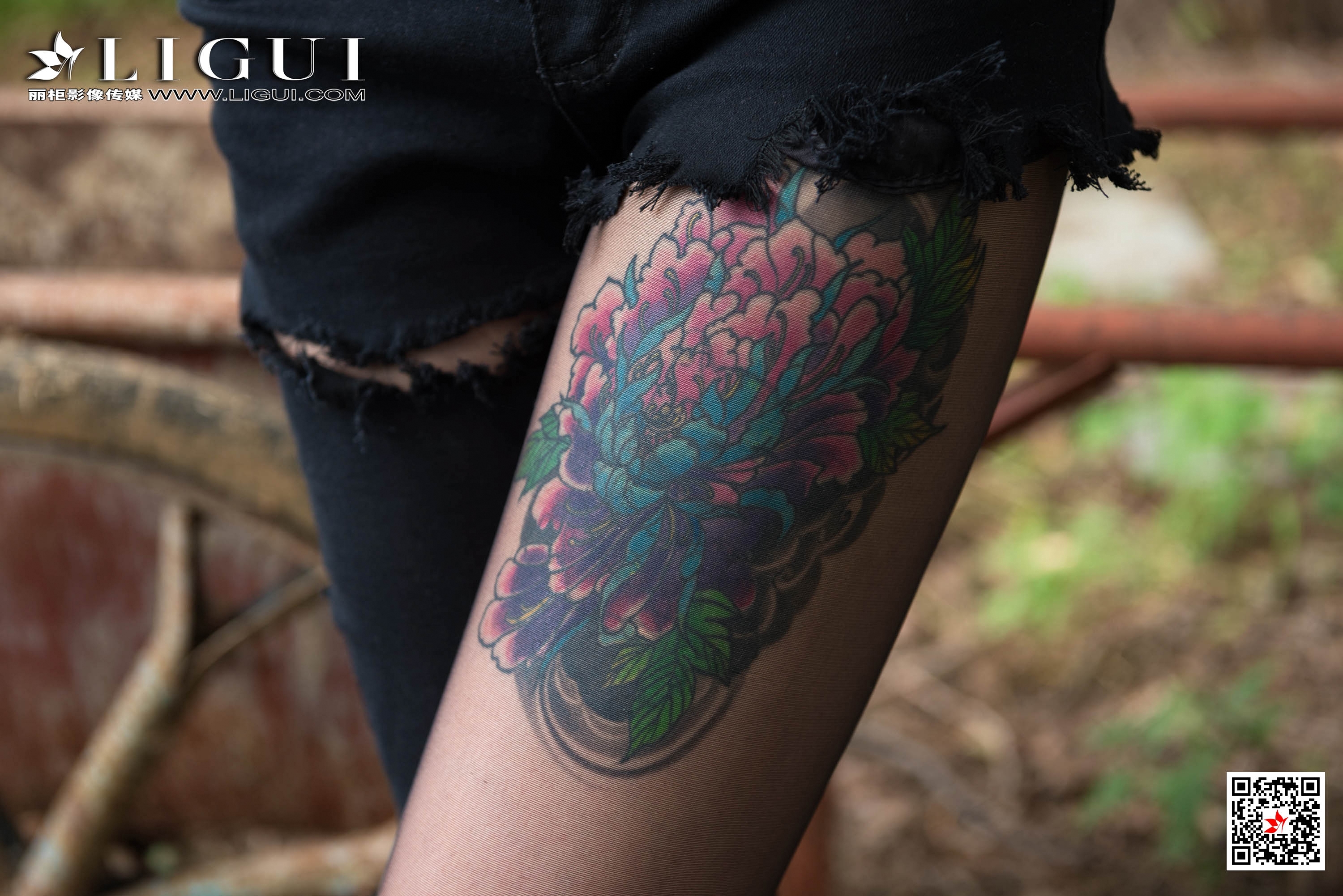 pretty lady dirty feet 169