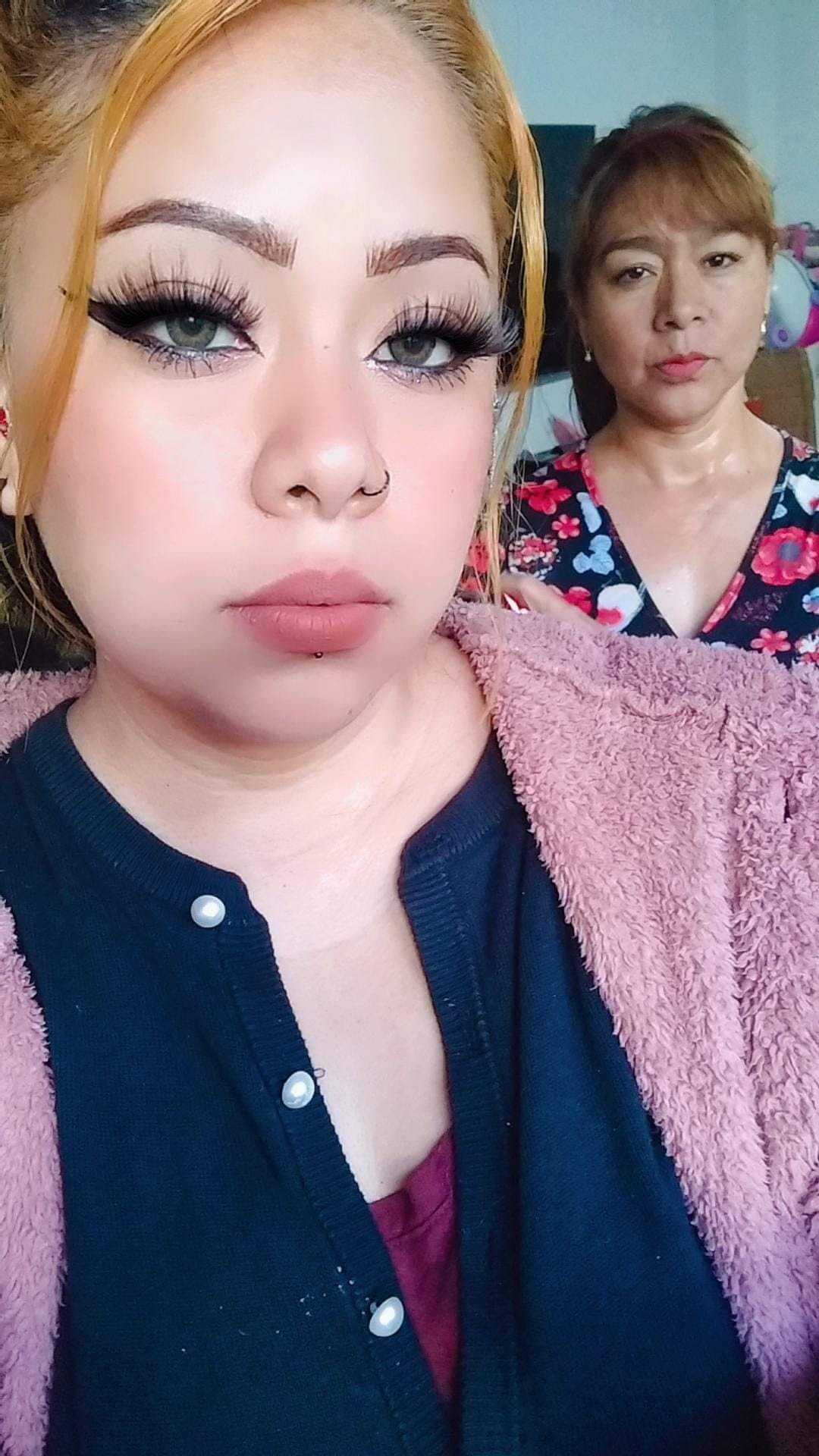 Beth Flores Pack +52 1 56 1432 3201