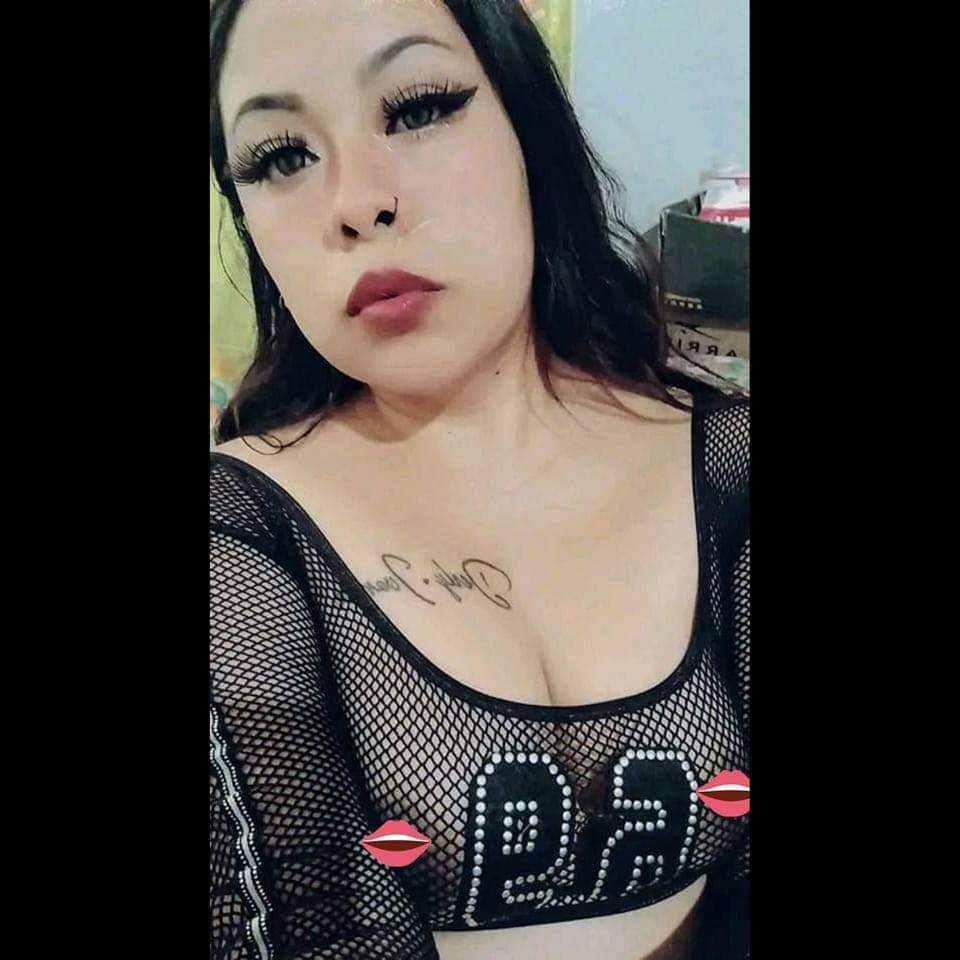 Beth Flores Pack +52 1 56 1432 3201