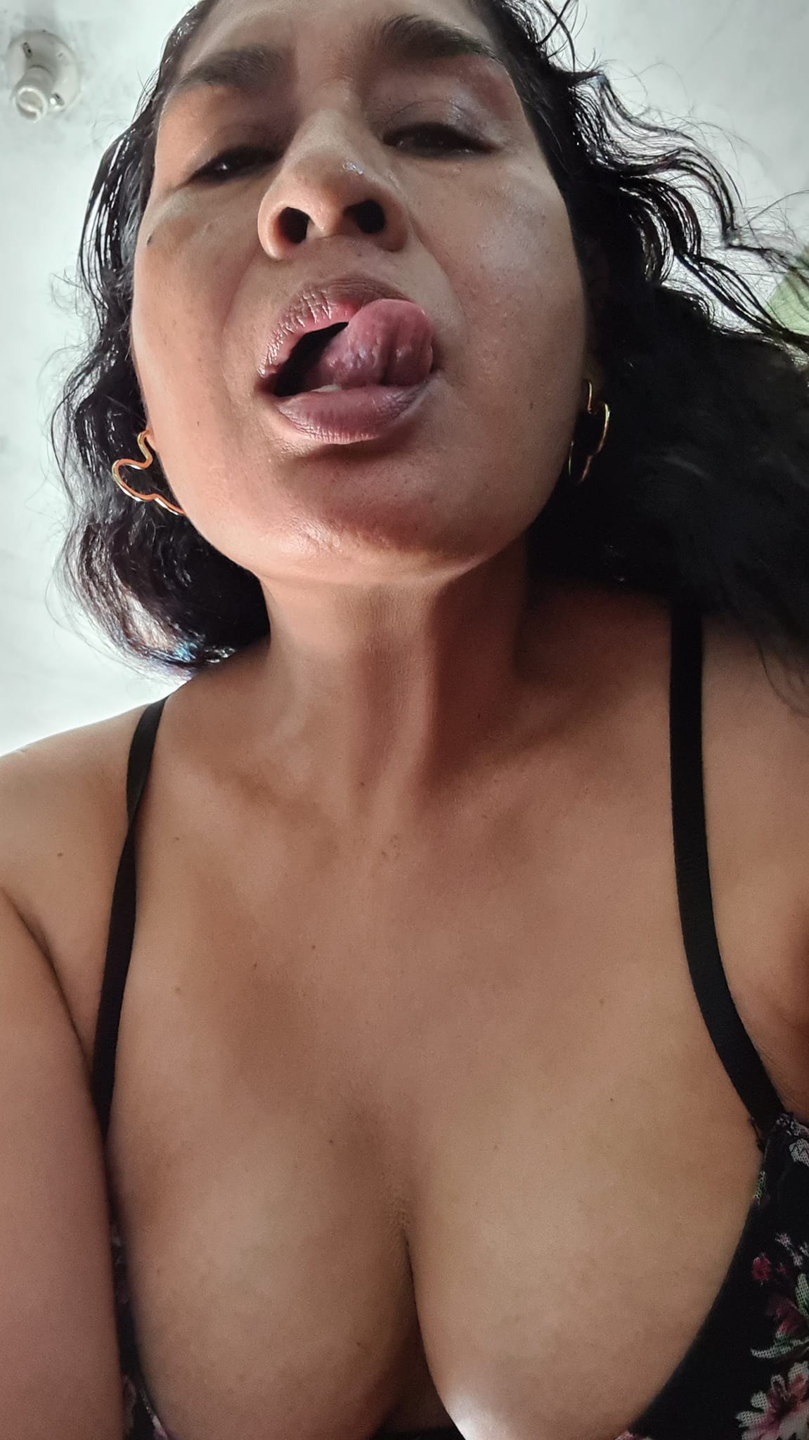 Rehtse Varu - Esther Valencia Ruiz