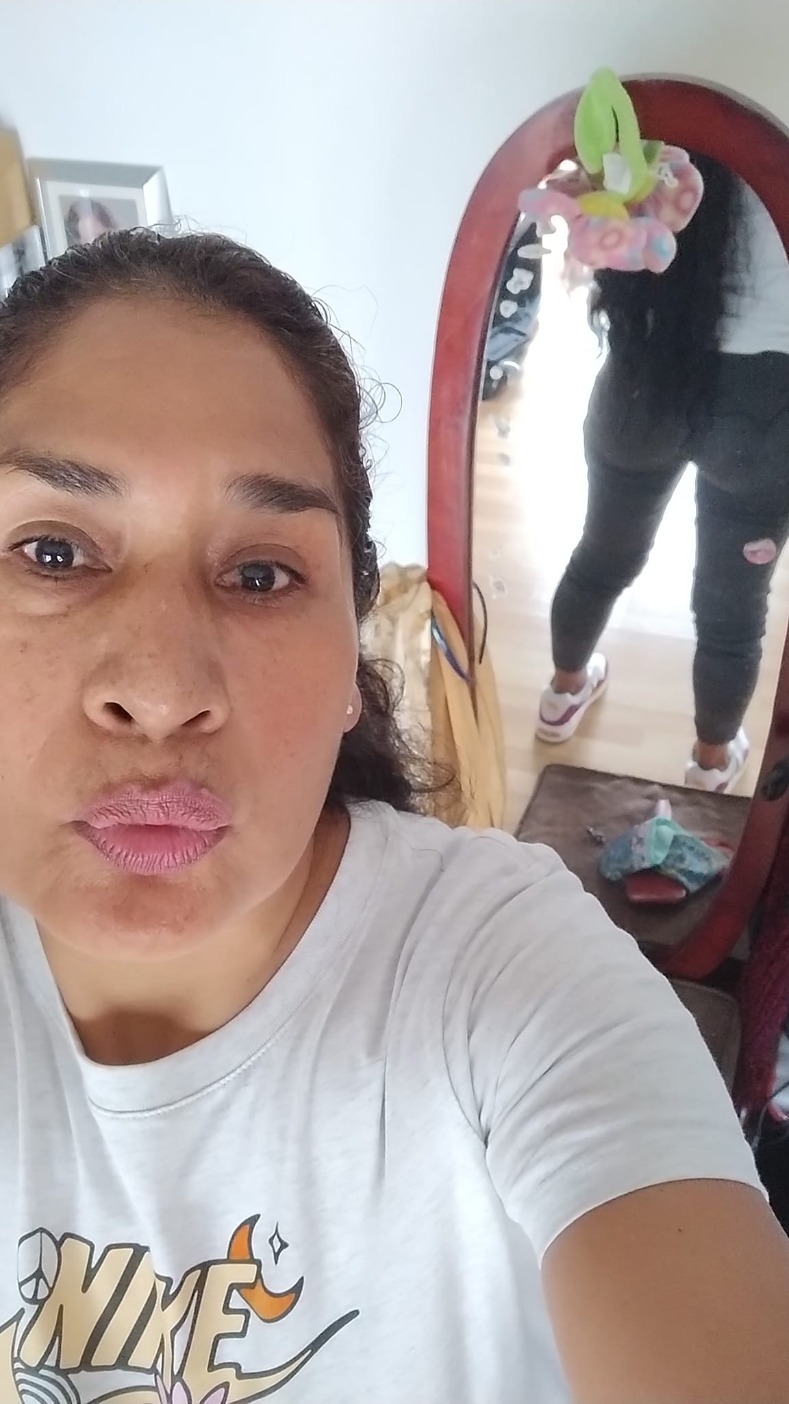 Rehtse Varu - Esther Valencia Ruiz